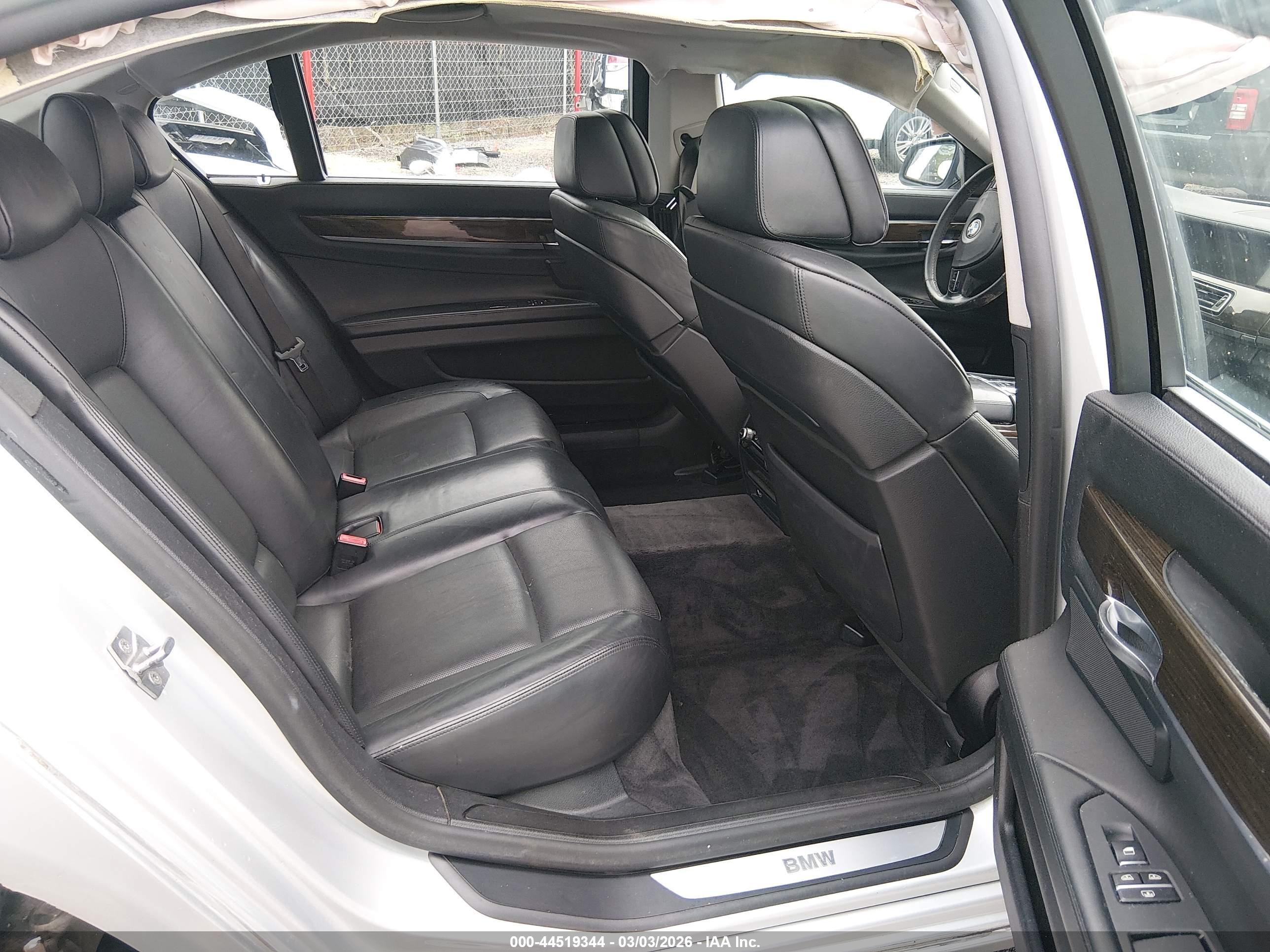 BMW 750LI image 8