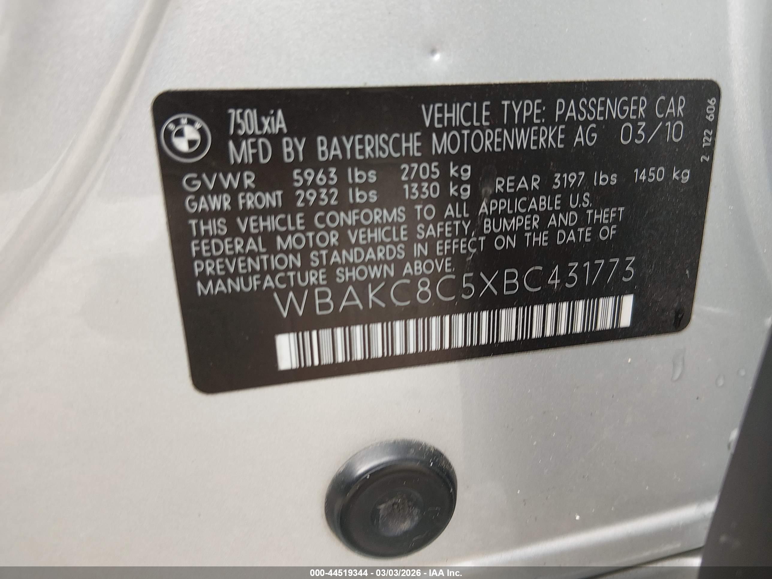 BMW 750LI image 9