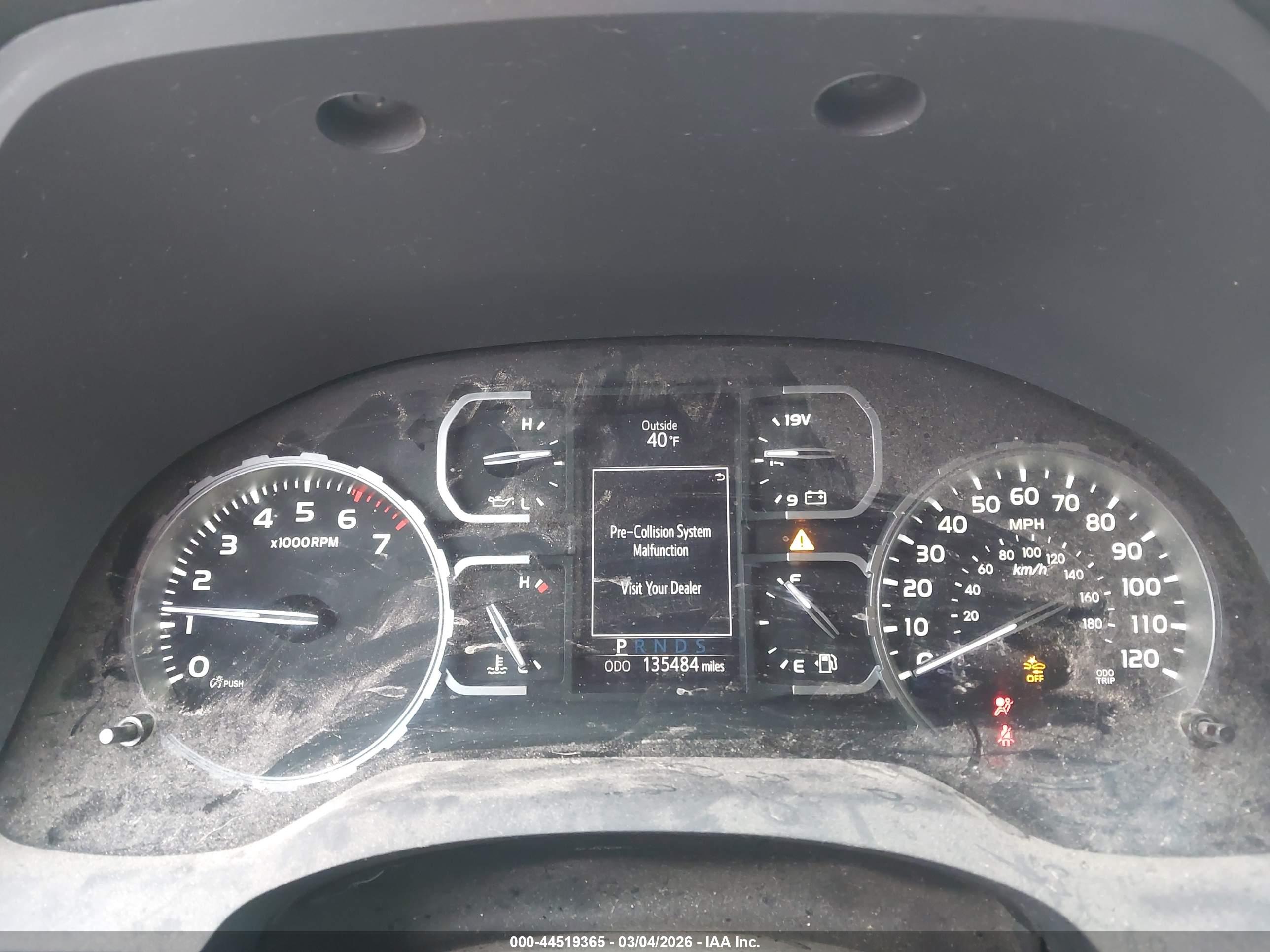 TOYOTA TUNDRA image 7
