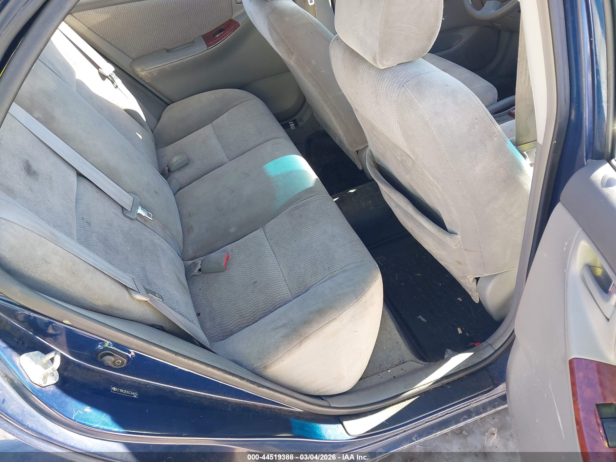TOYOTA COROLLA image 8