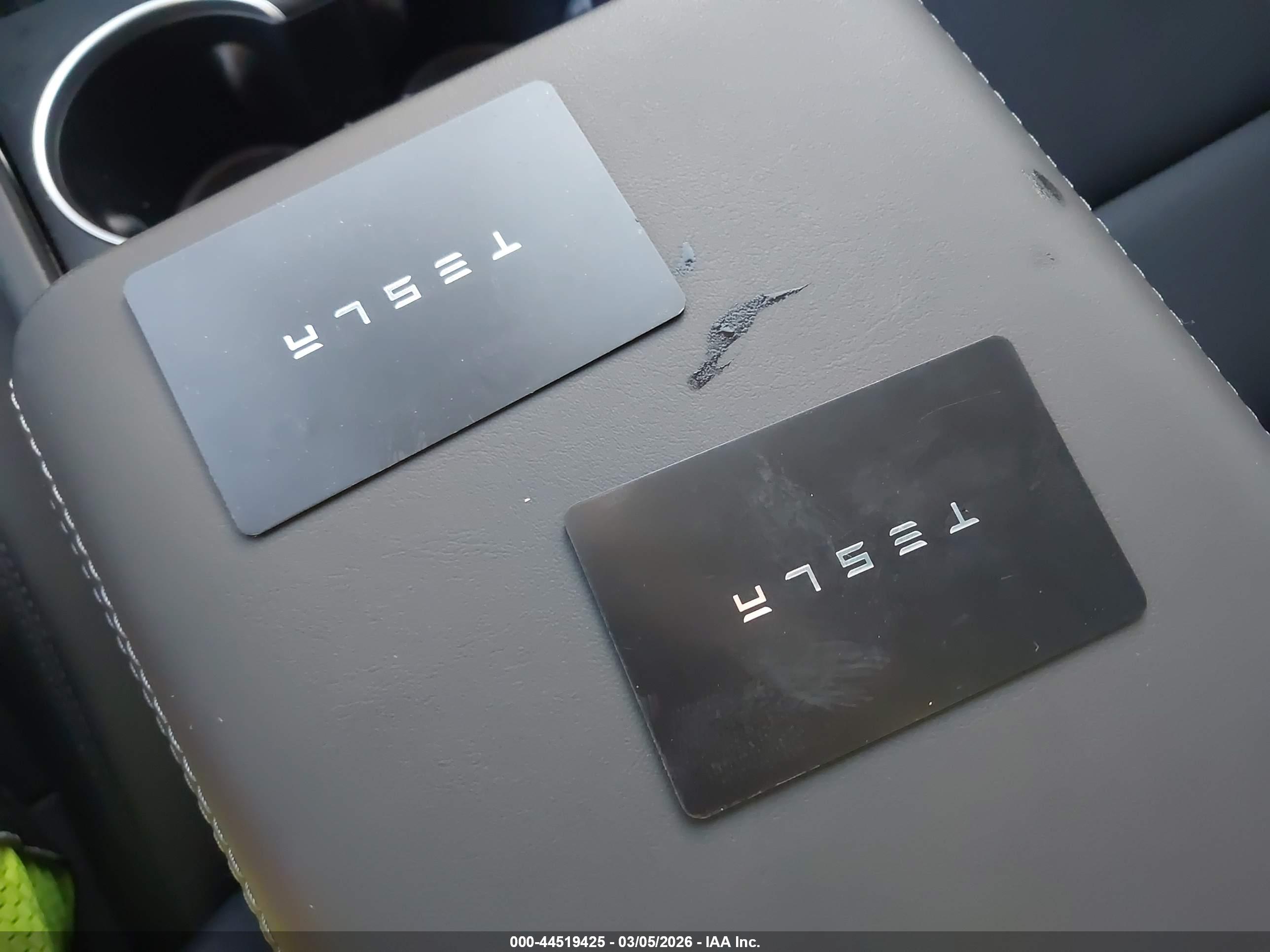 TESLA MODEL image 11