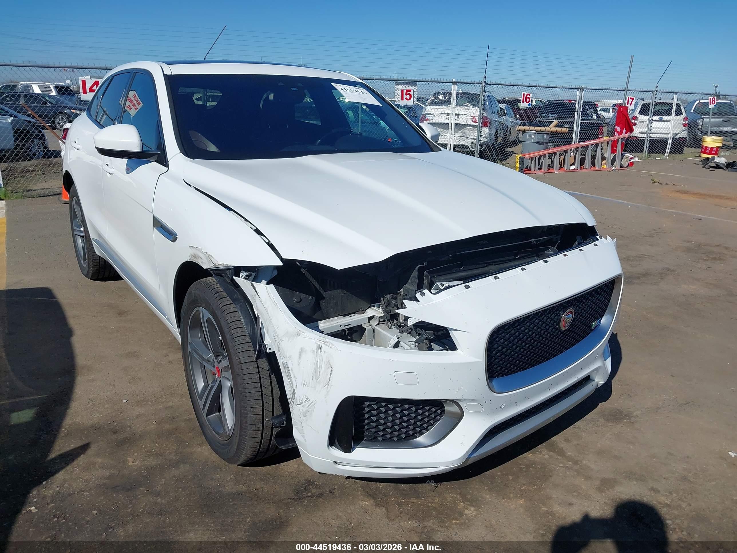 JAGUAR F-PACE image 6