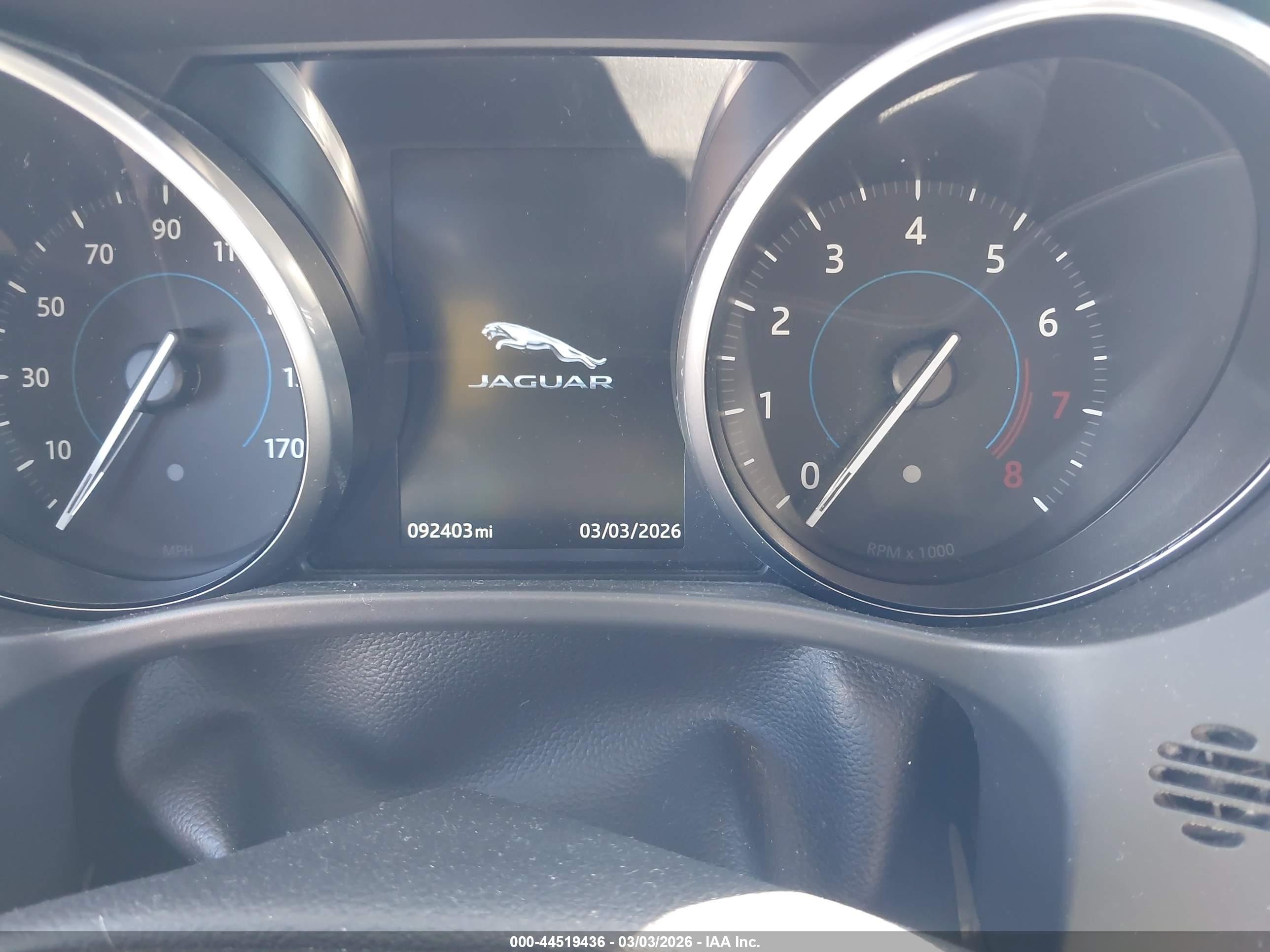 JAGUAR F-PACE image 7