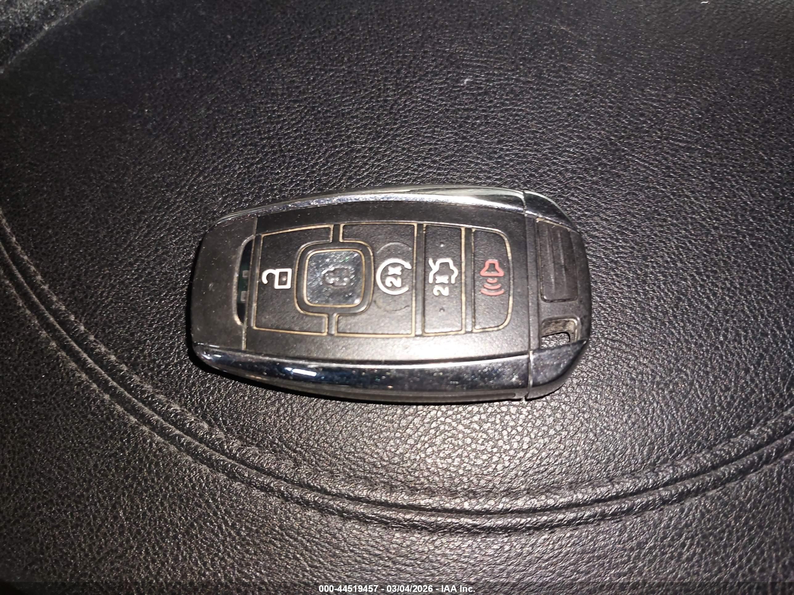 LINCOLN MKC image 11