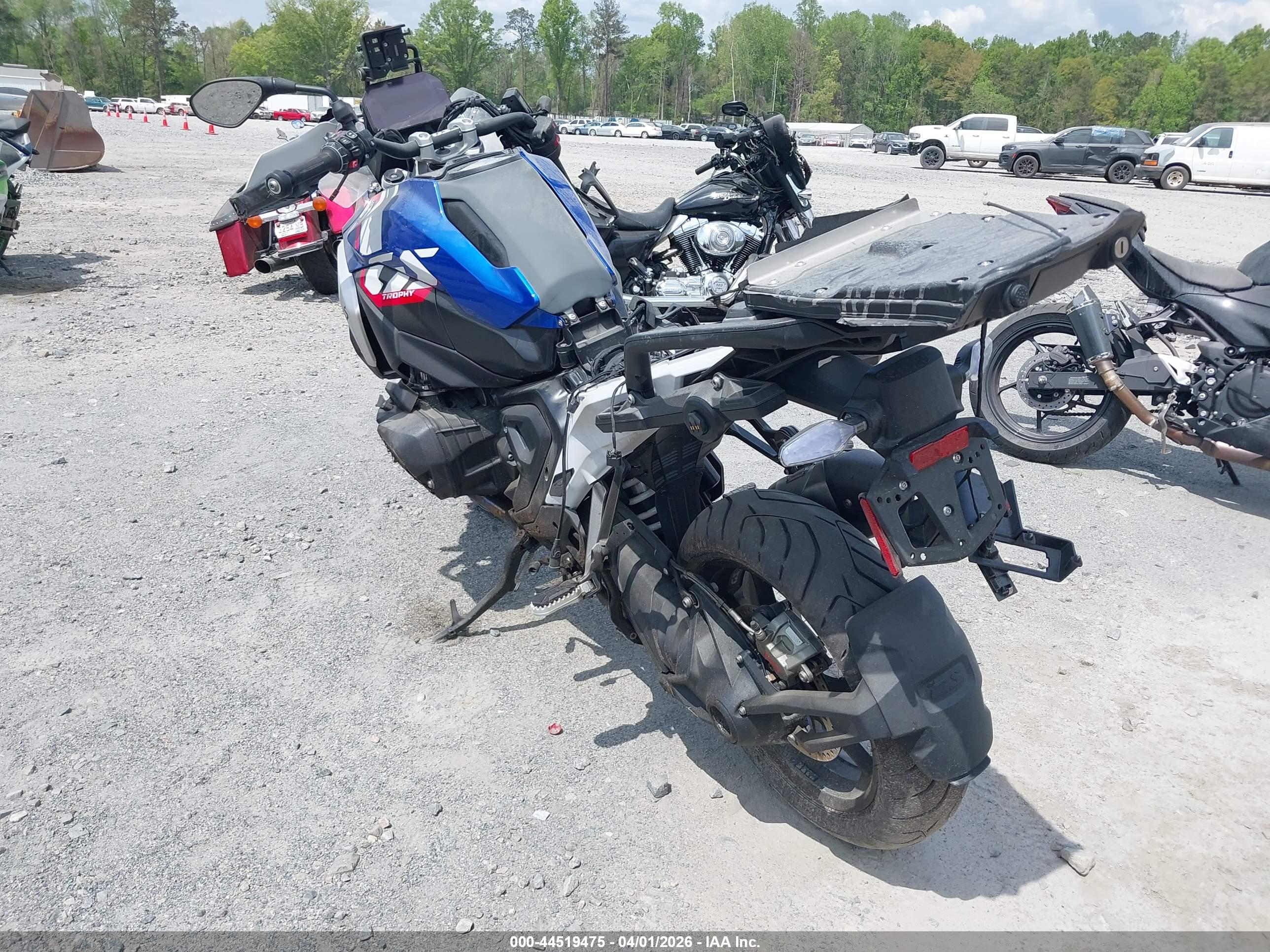 BMW R image 3