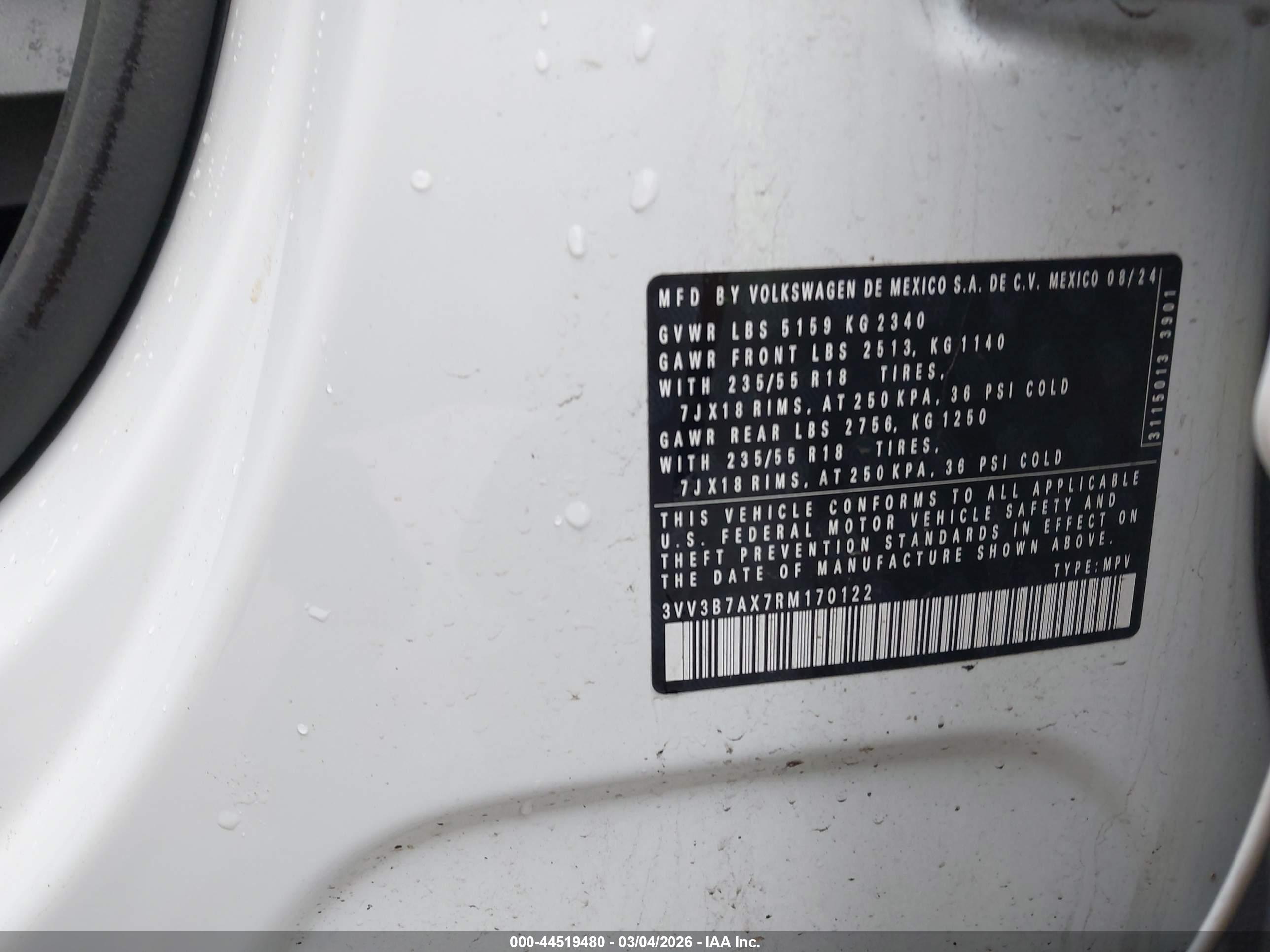 VOLKSWAGEN TIGUAN image 9