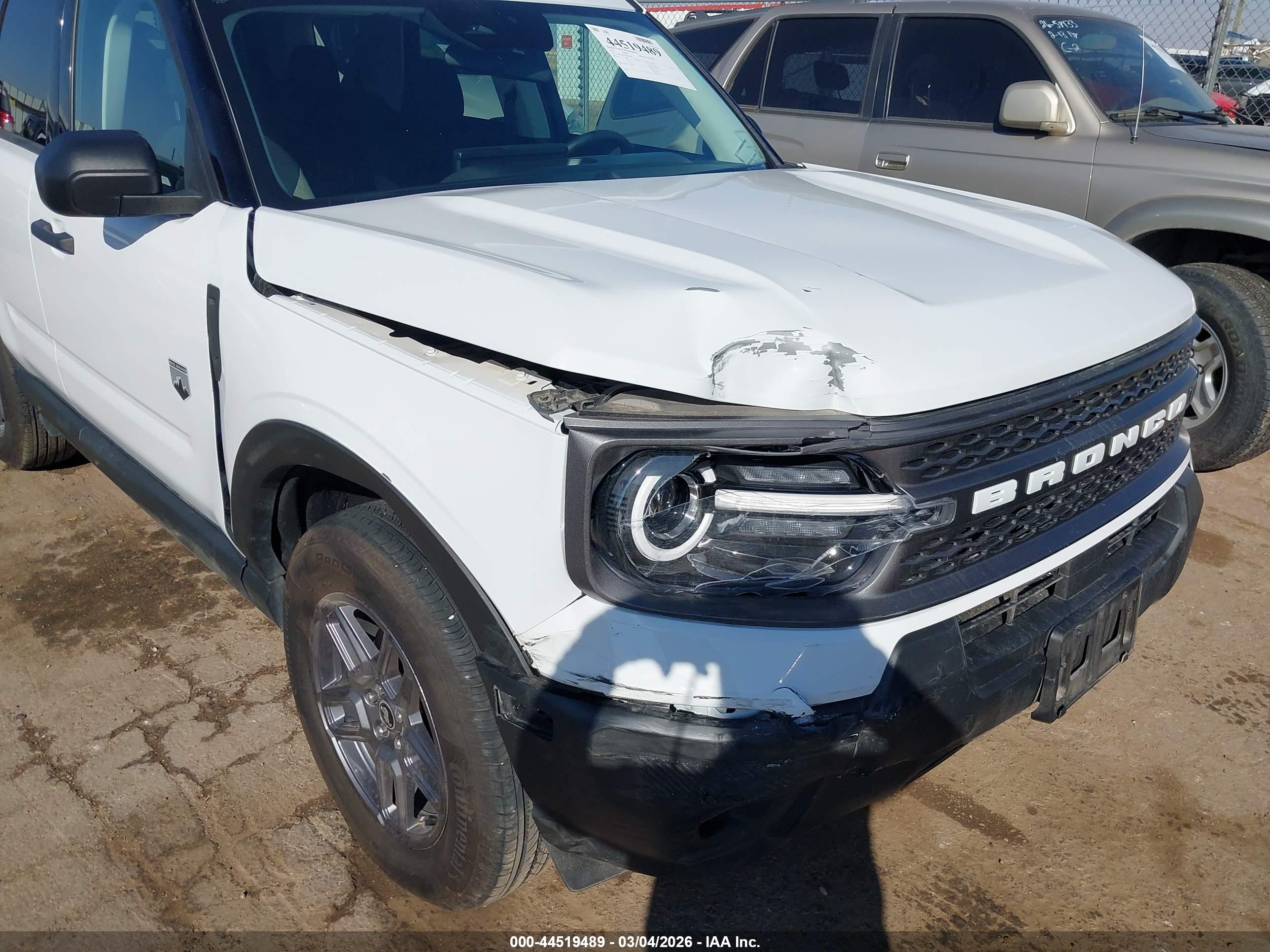 FORD BRONCO image 6