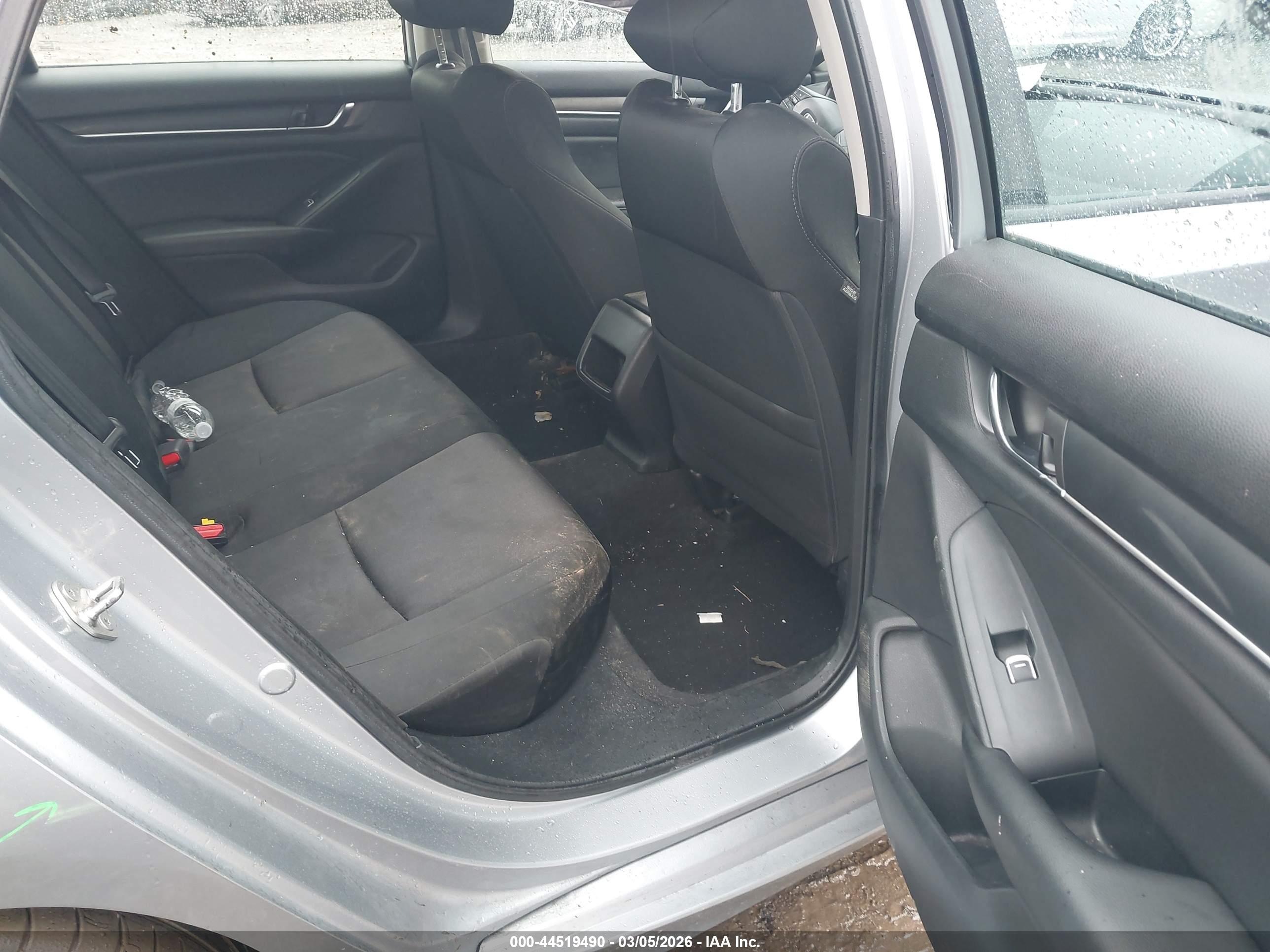 HONDA ACCORD image 8