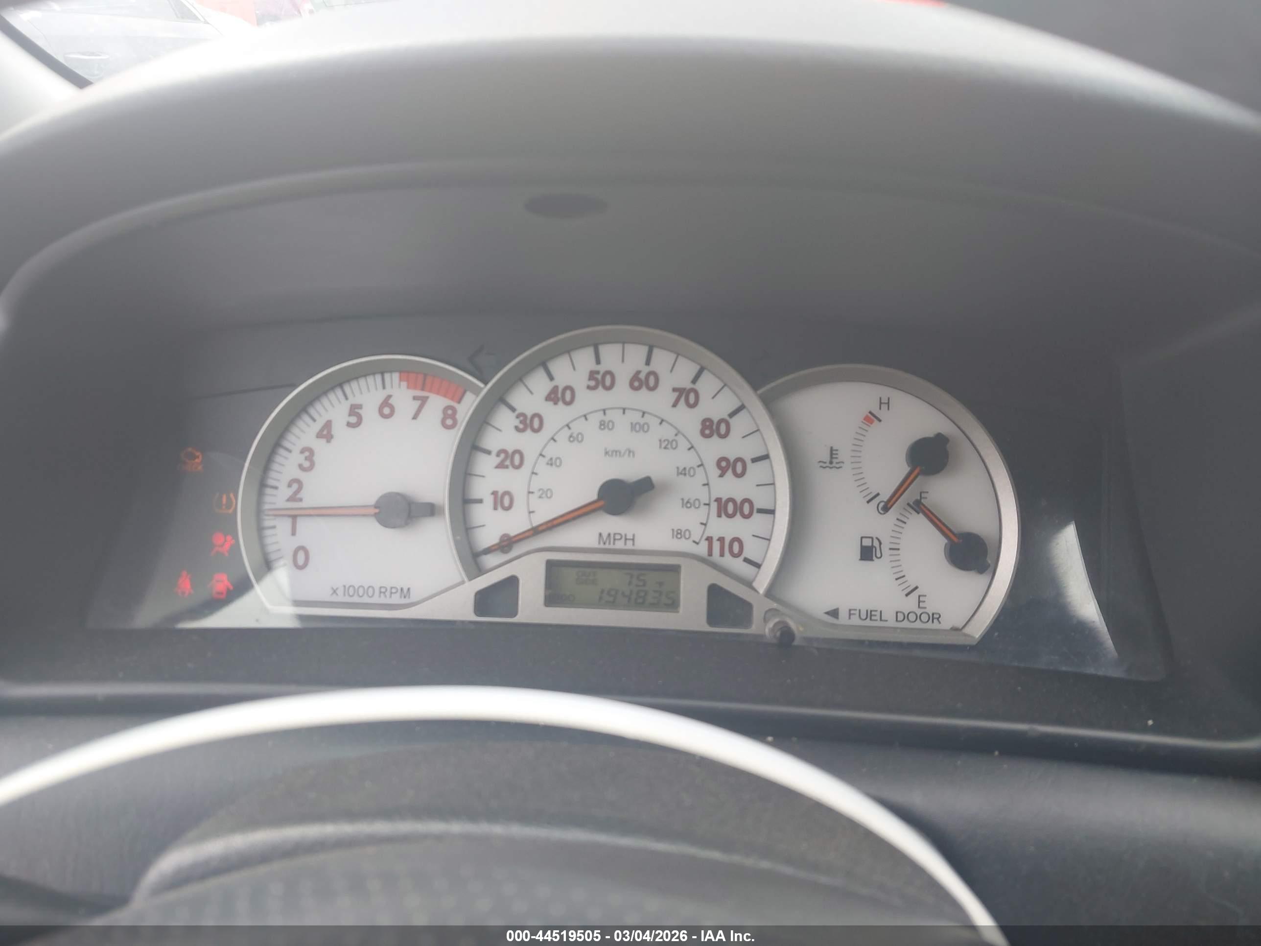 TOYOTA COROLLA image 7