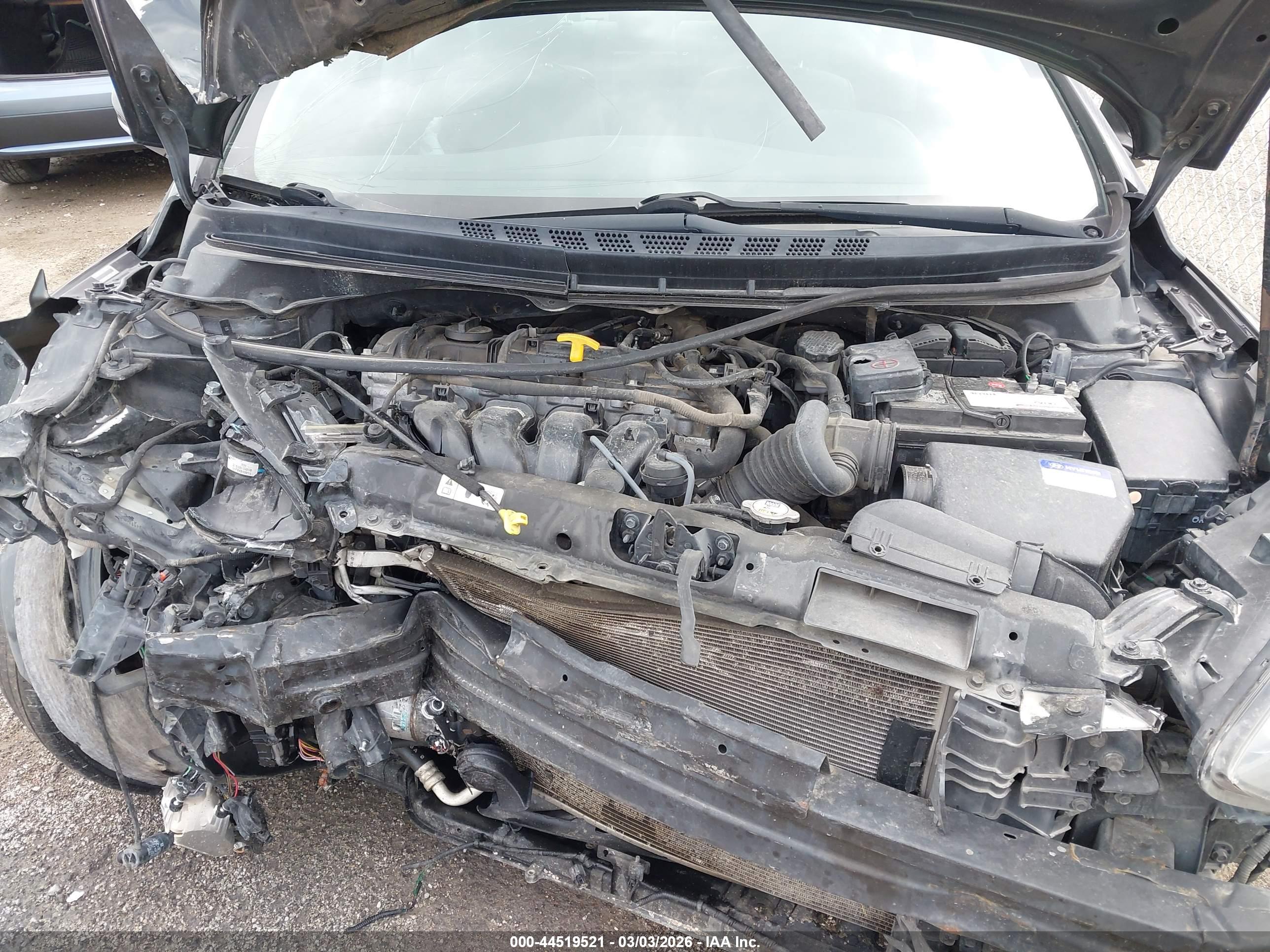 HYUNDAI ELANTRA image 10