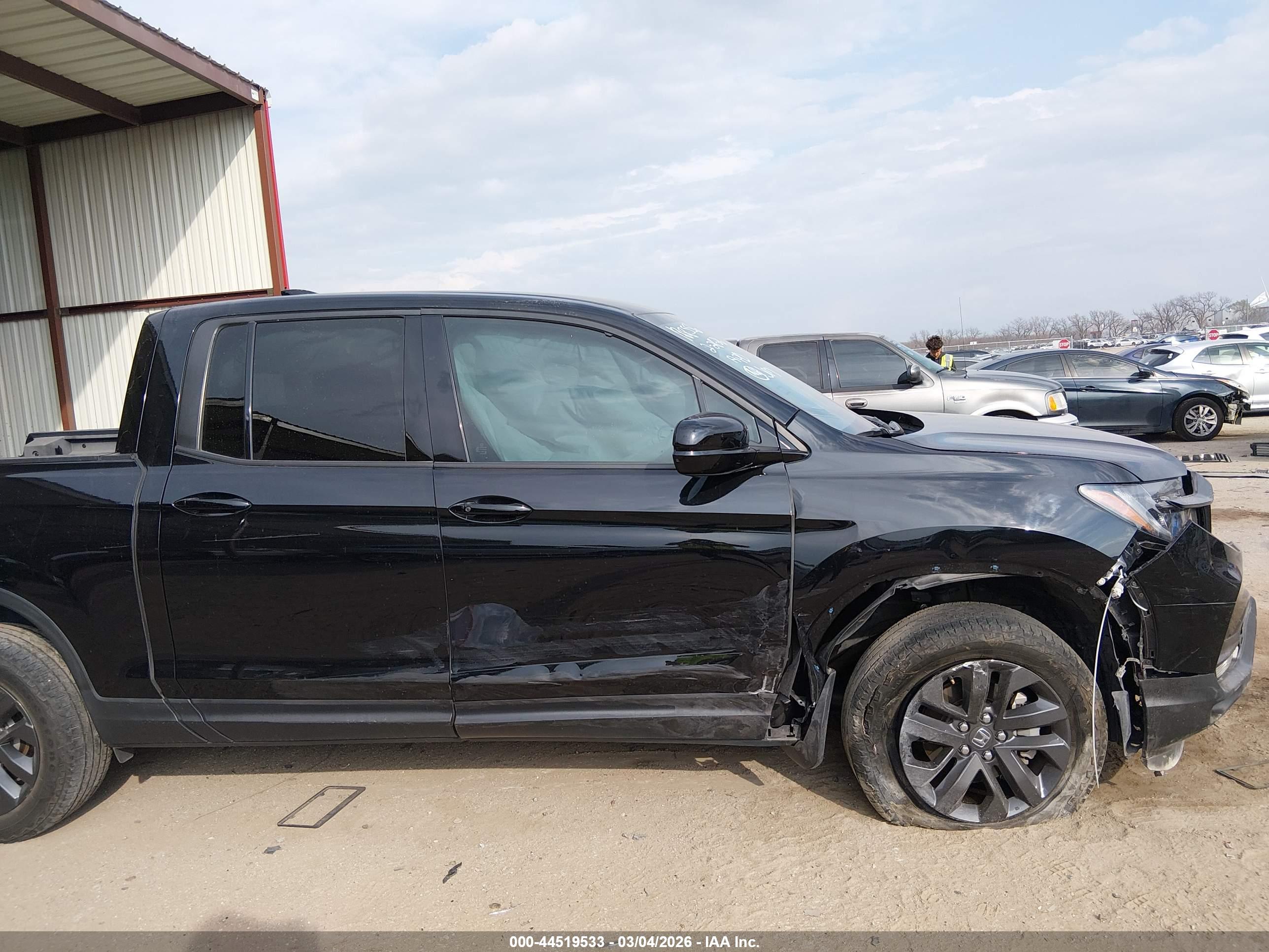 HONDA RIDGELINE image 6