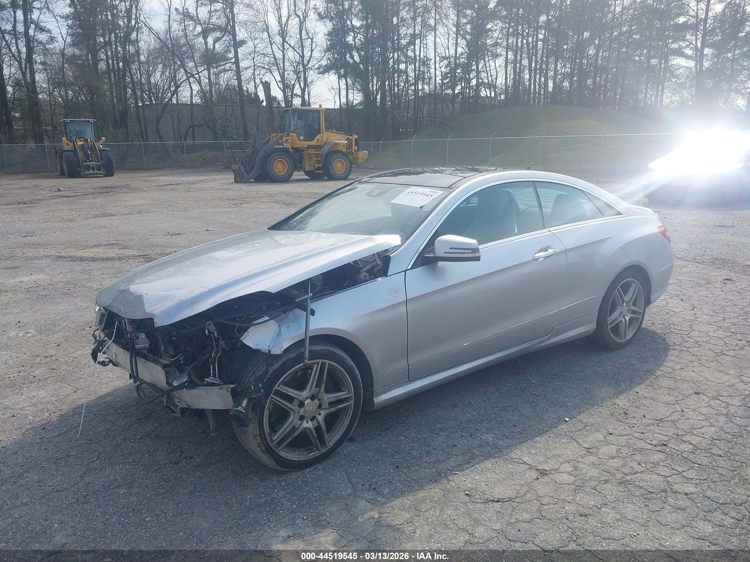 MERCEDES-BENZ E image 2