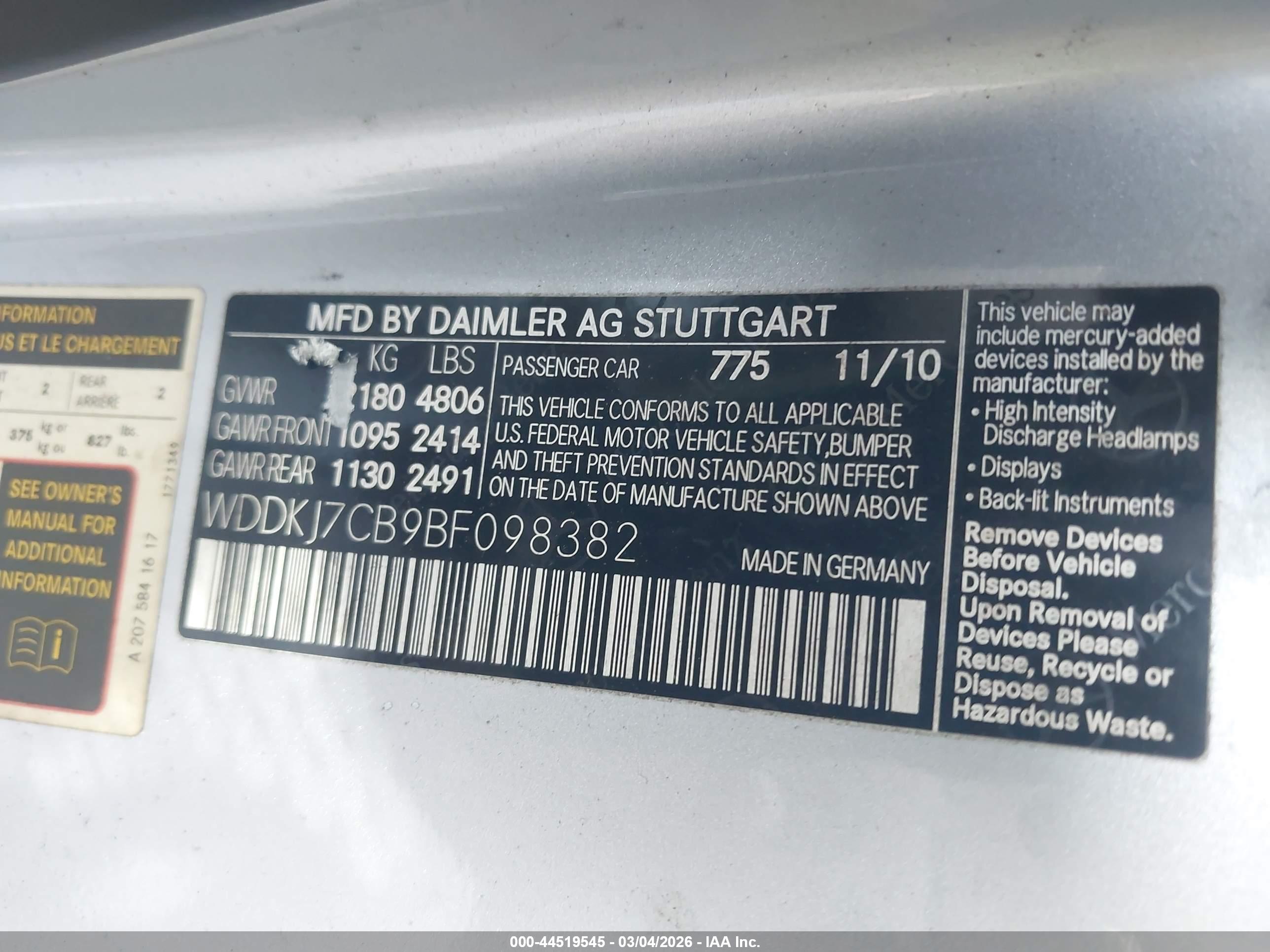 MERCEDES-BENZ E image 9