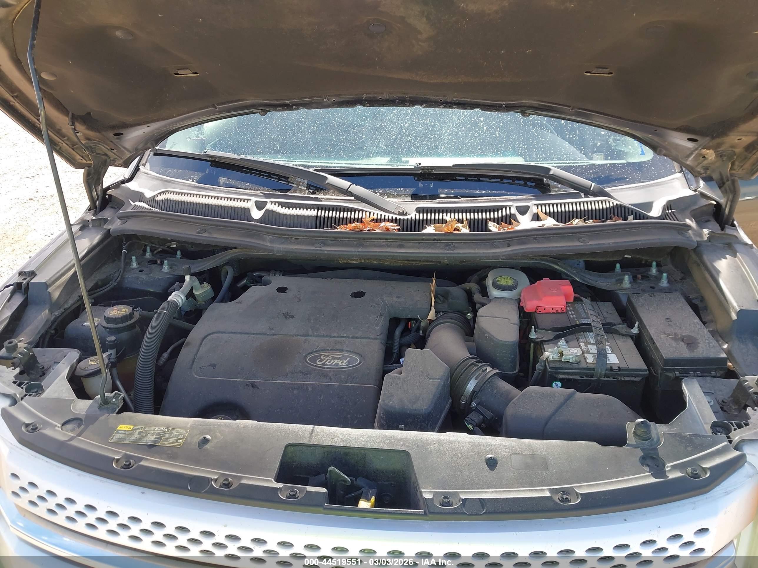 FORD EXPLORER image 10