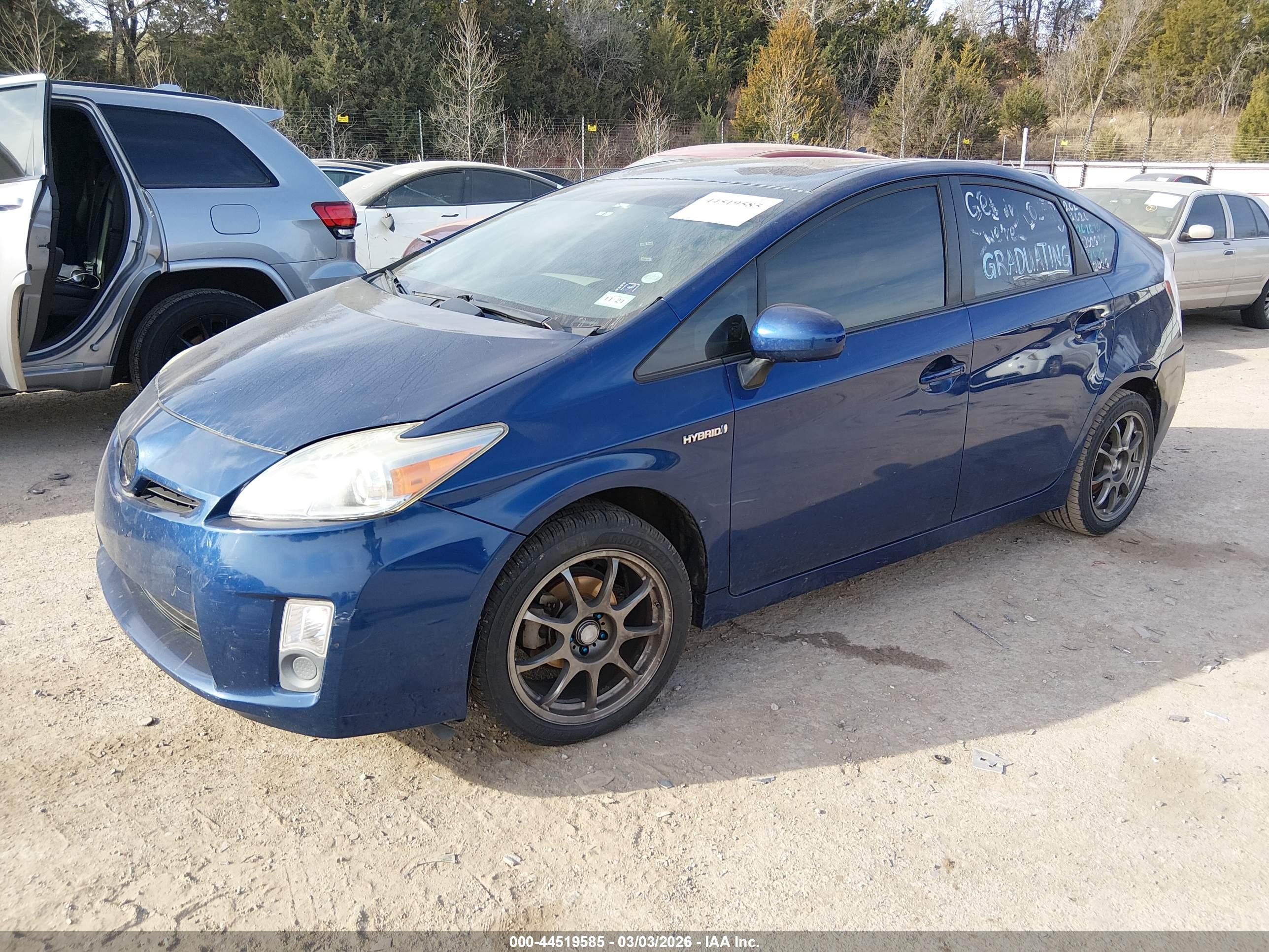TOYOTA PRIUS image 2