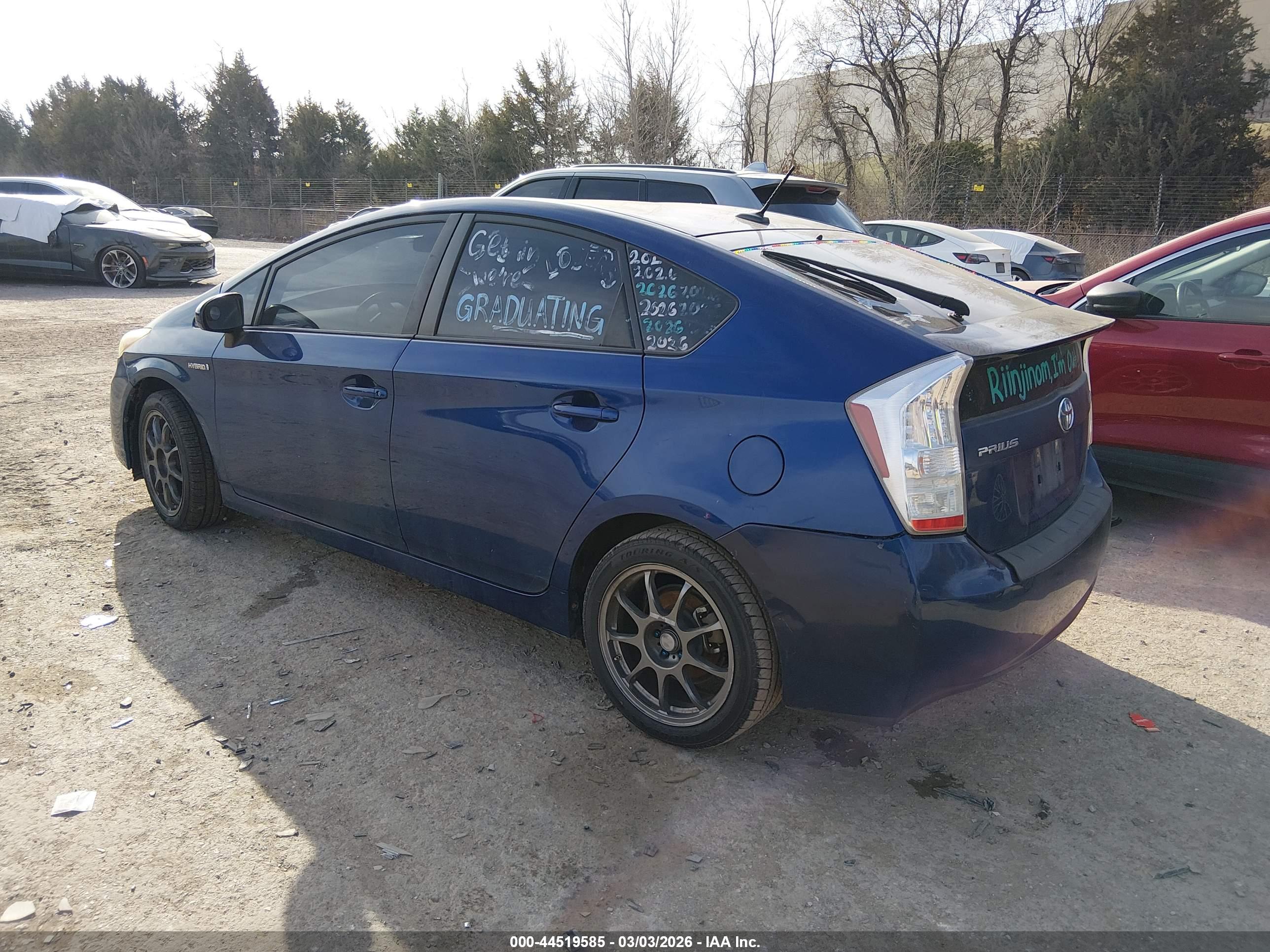 TOYOTA PRIUS image 3