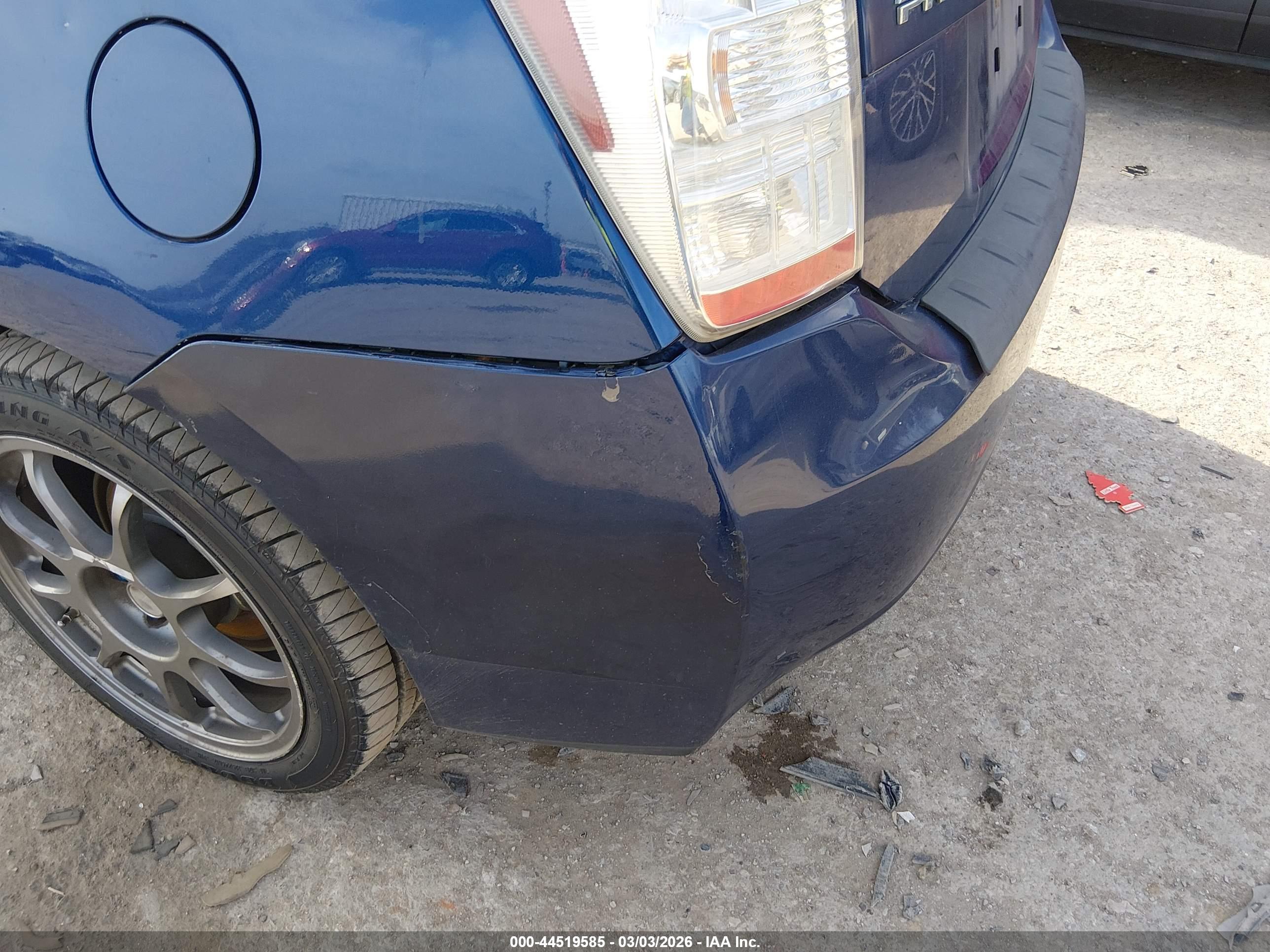 TOYOTA PRIUS image 6