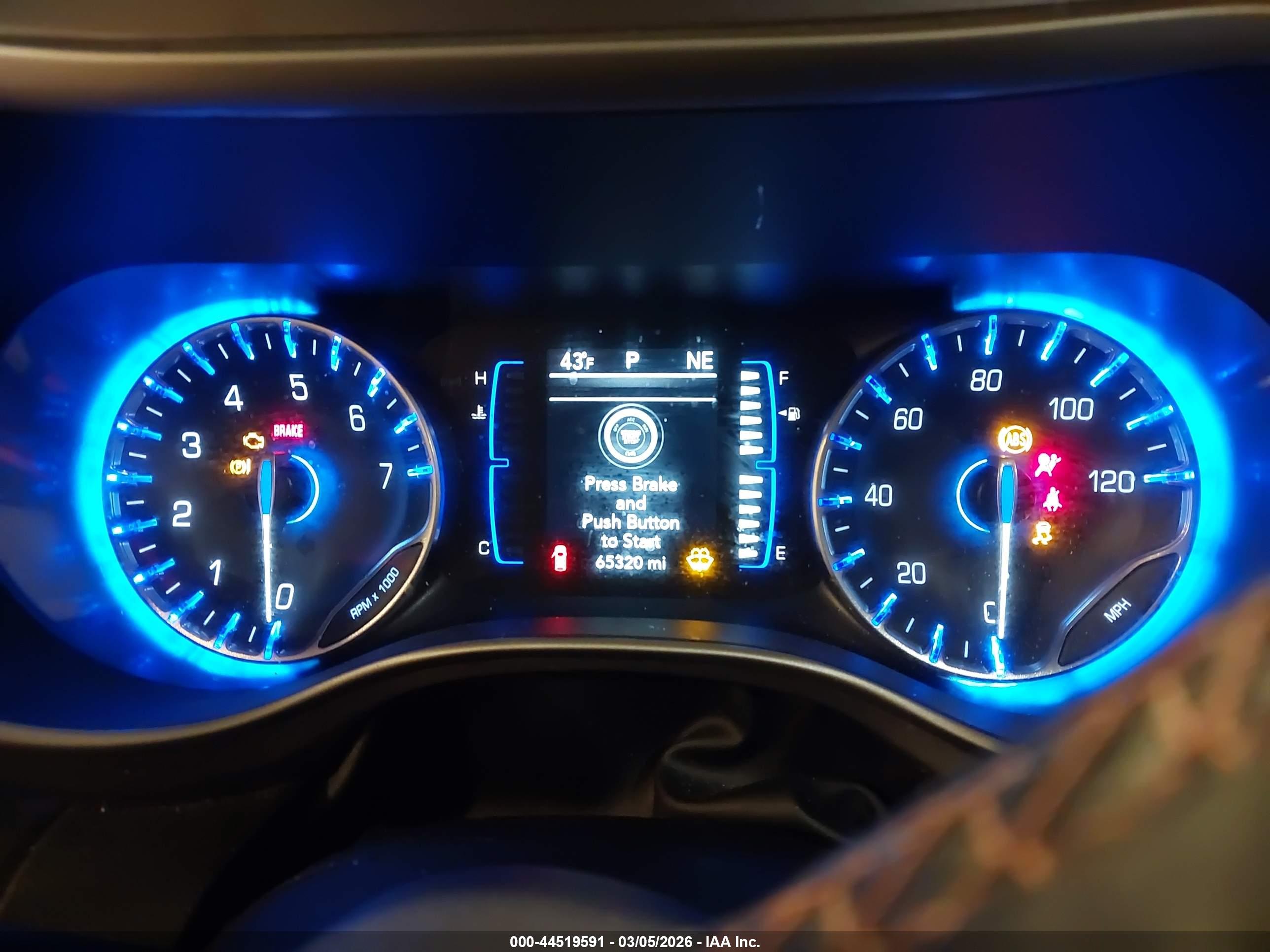 CHRYSLER PACIFICA image 7