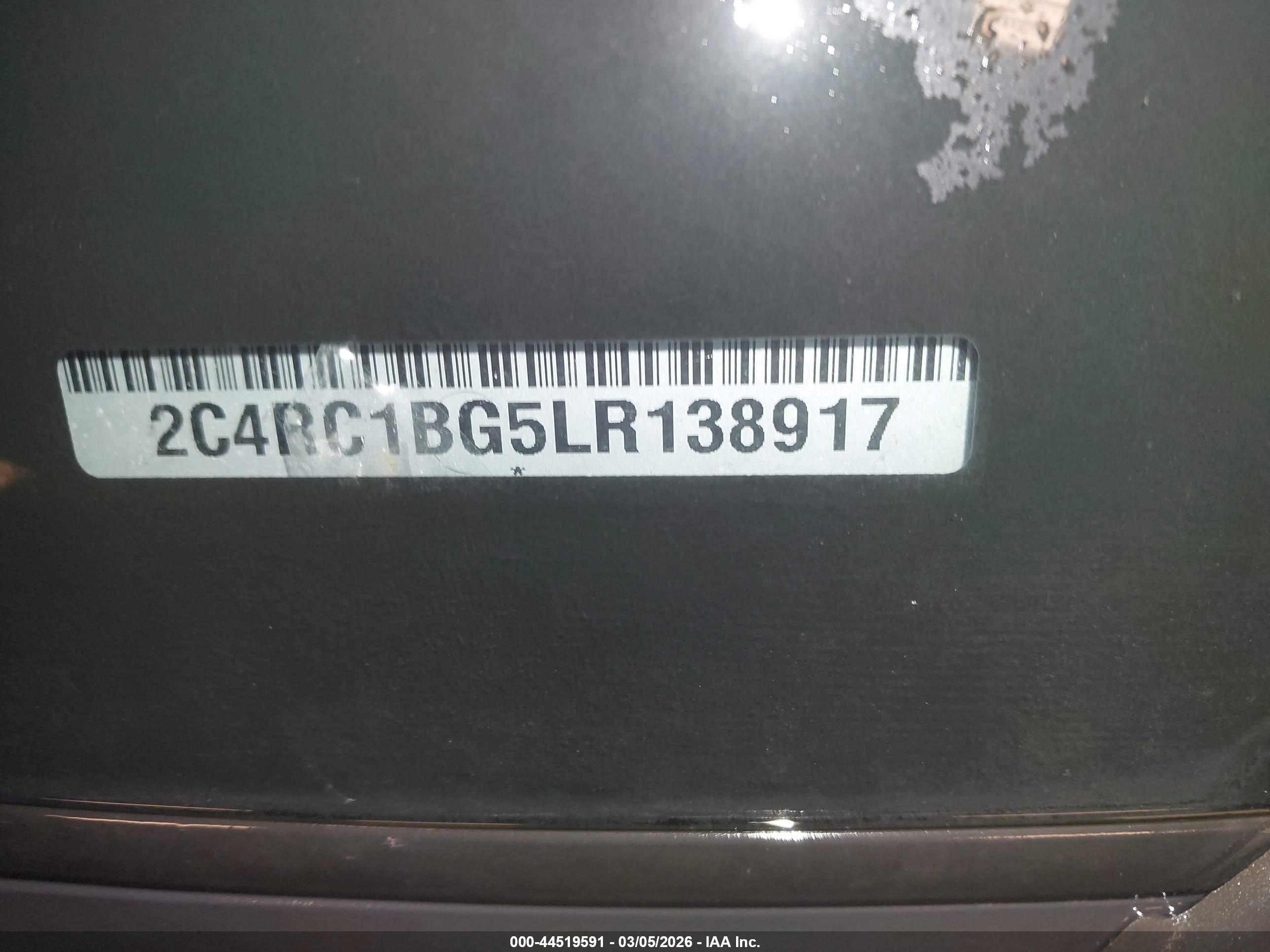 CHRYSLER PACIFICA image 9