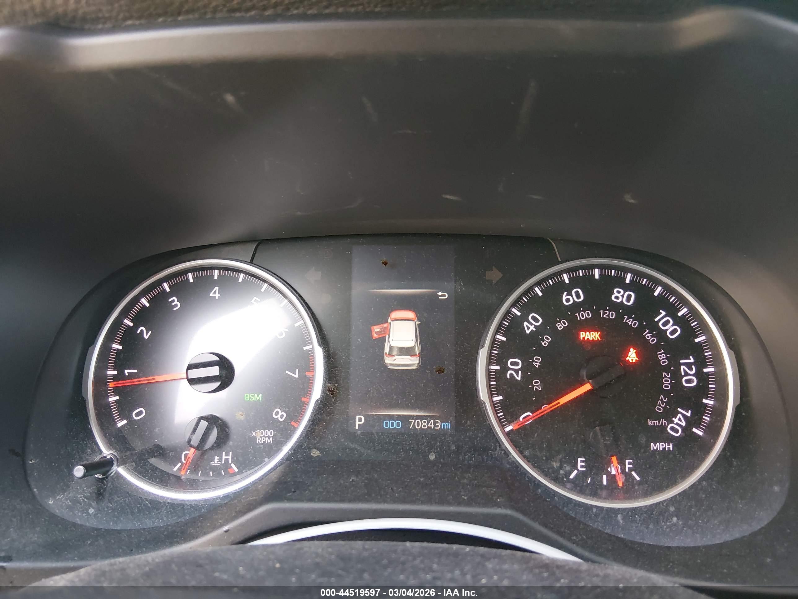 TOYOTA RAV4 image 7