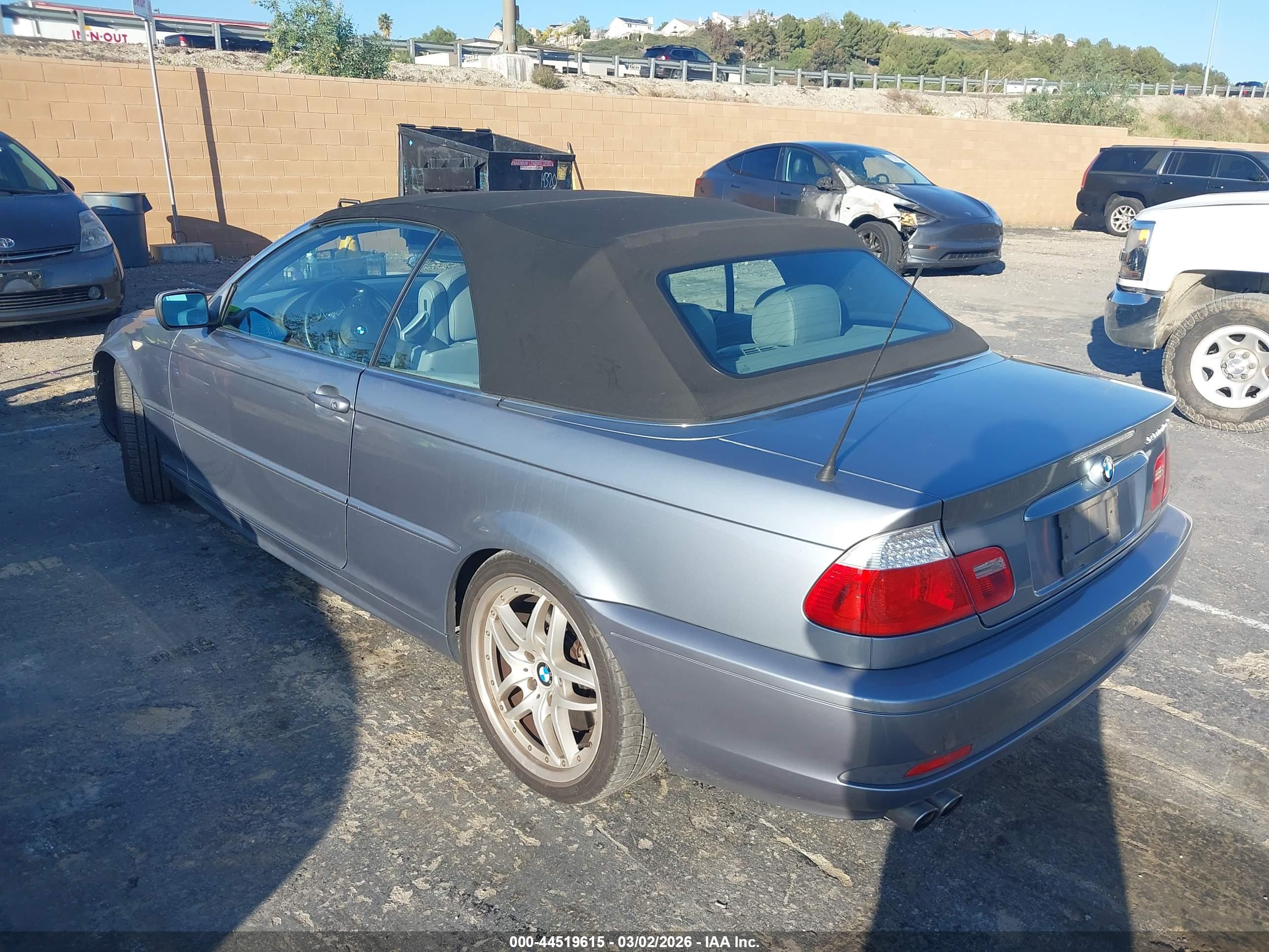 BMW 330CI image 3