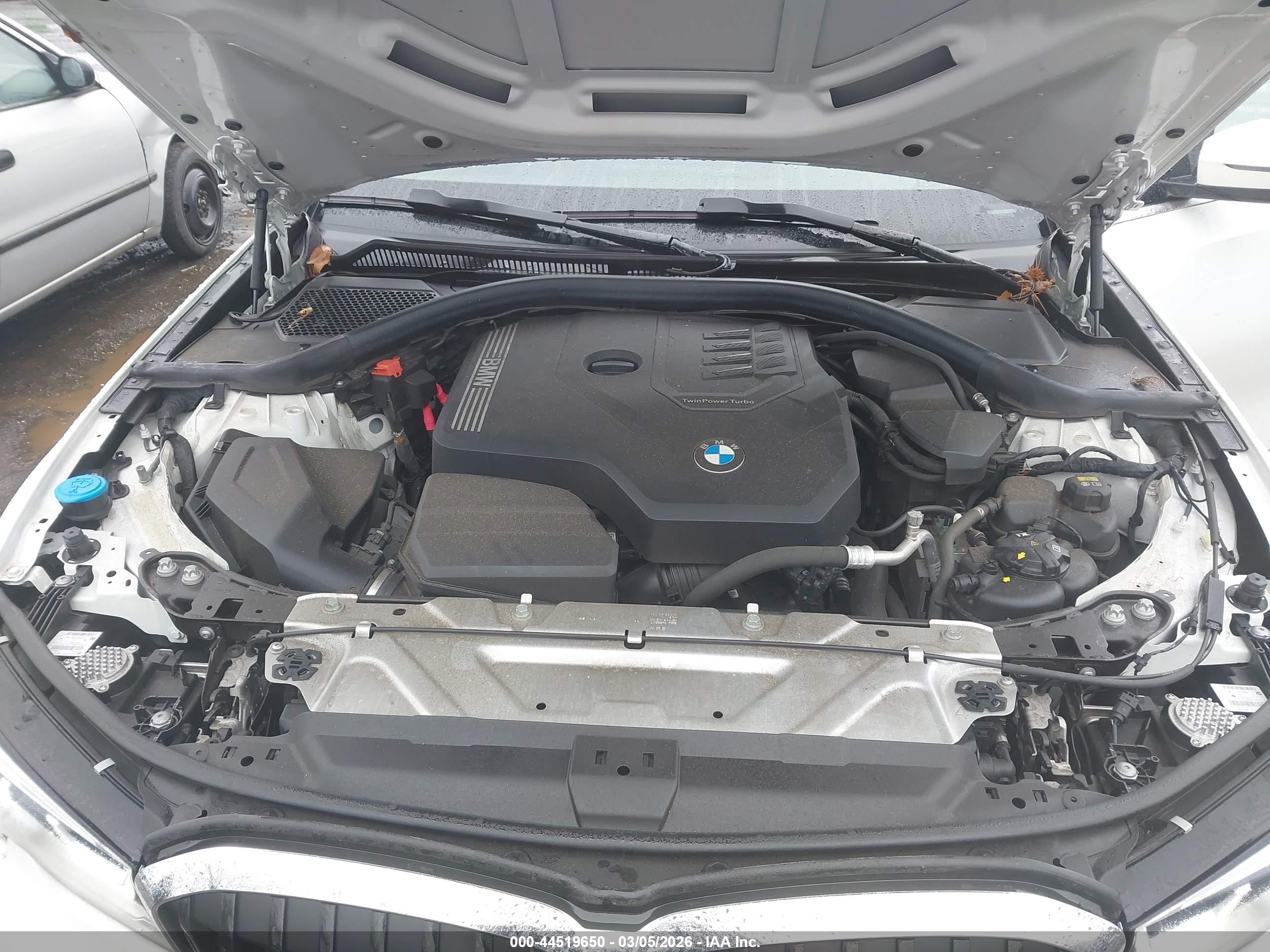 BMW 330I image 10
