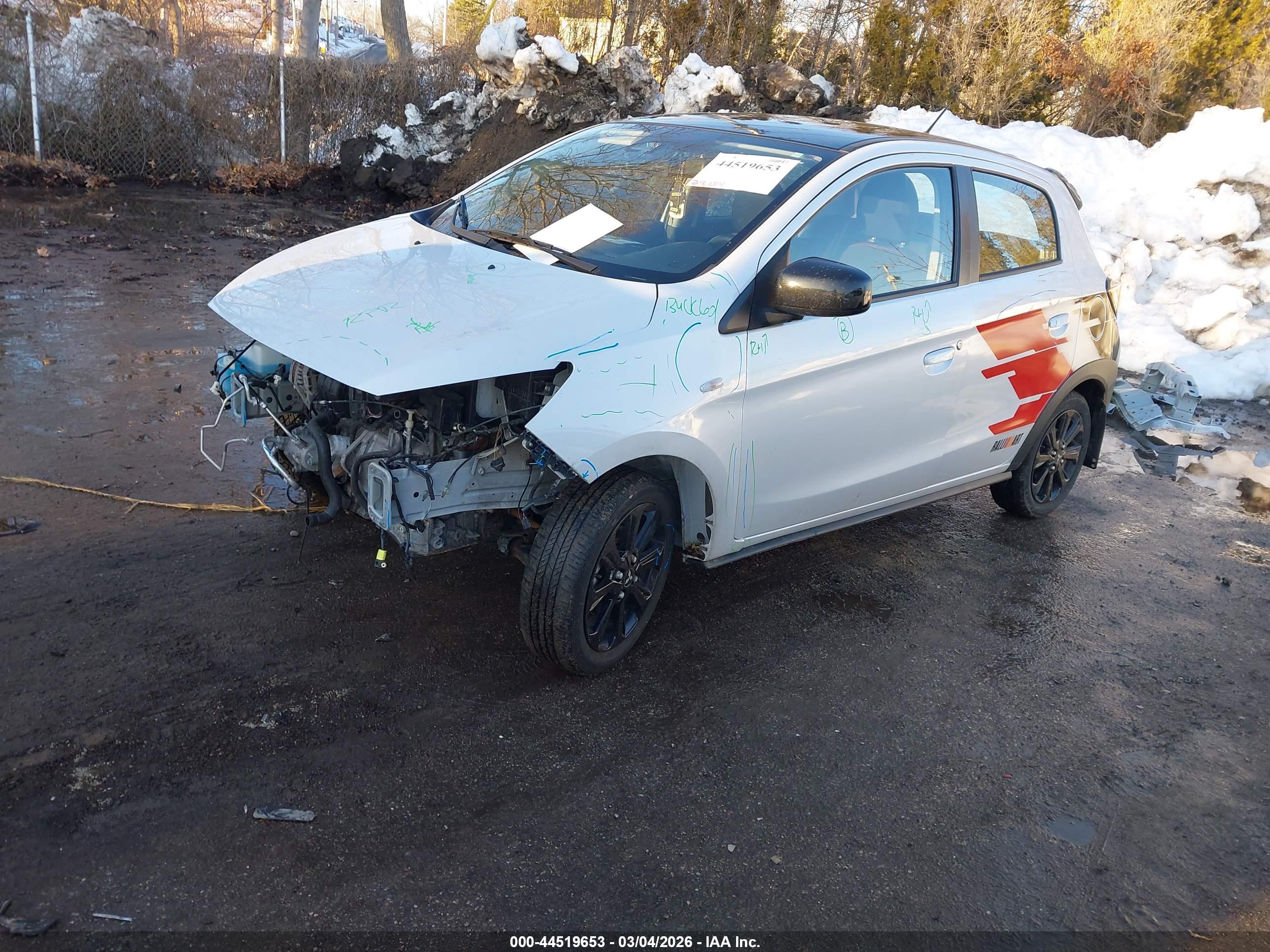 MITSUBISHI MIRAGE image 2