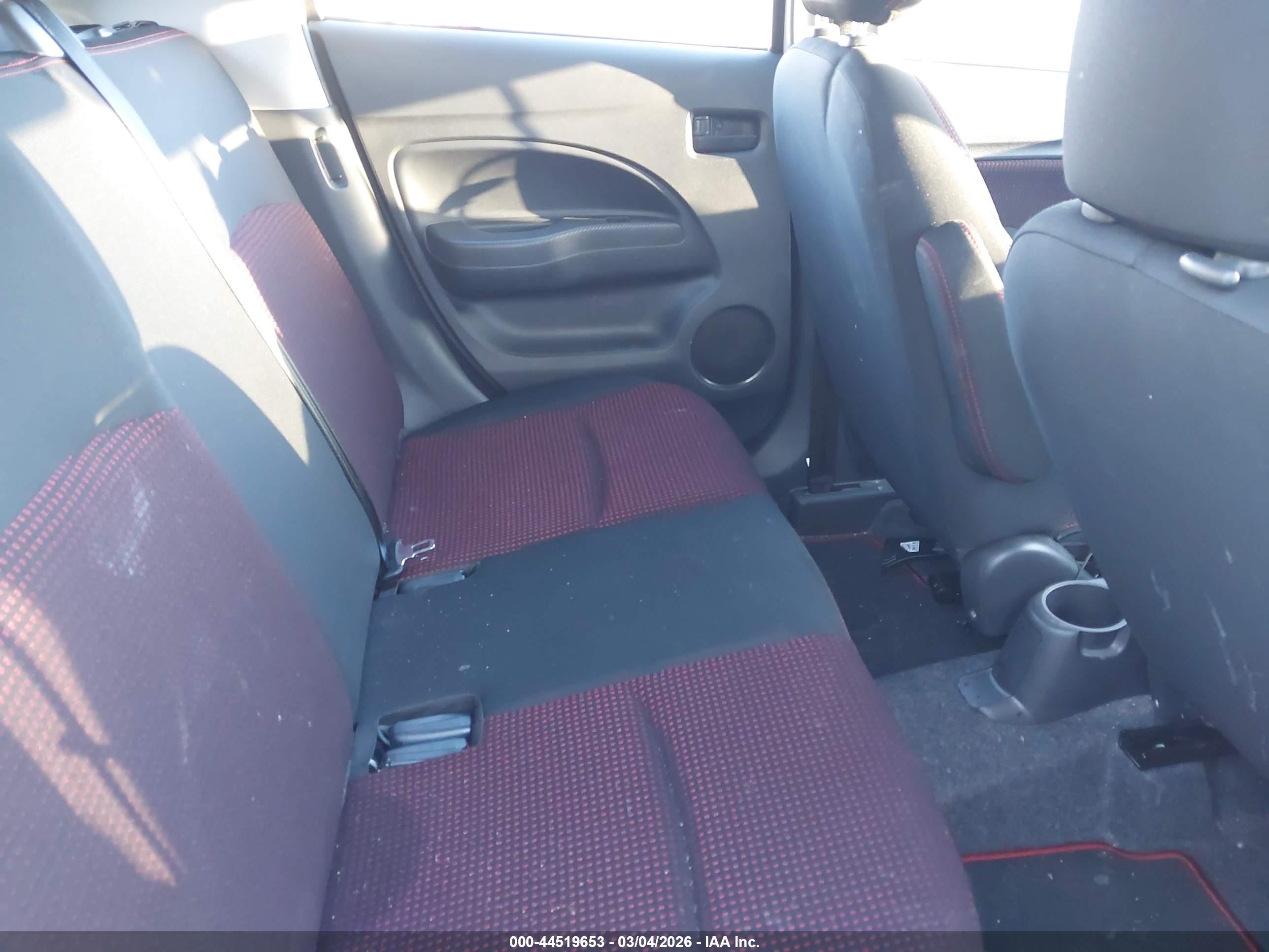 MITSUBISHI MIRAGE image 8