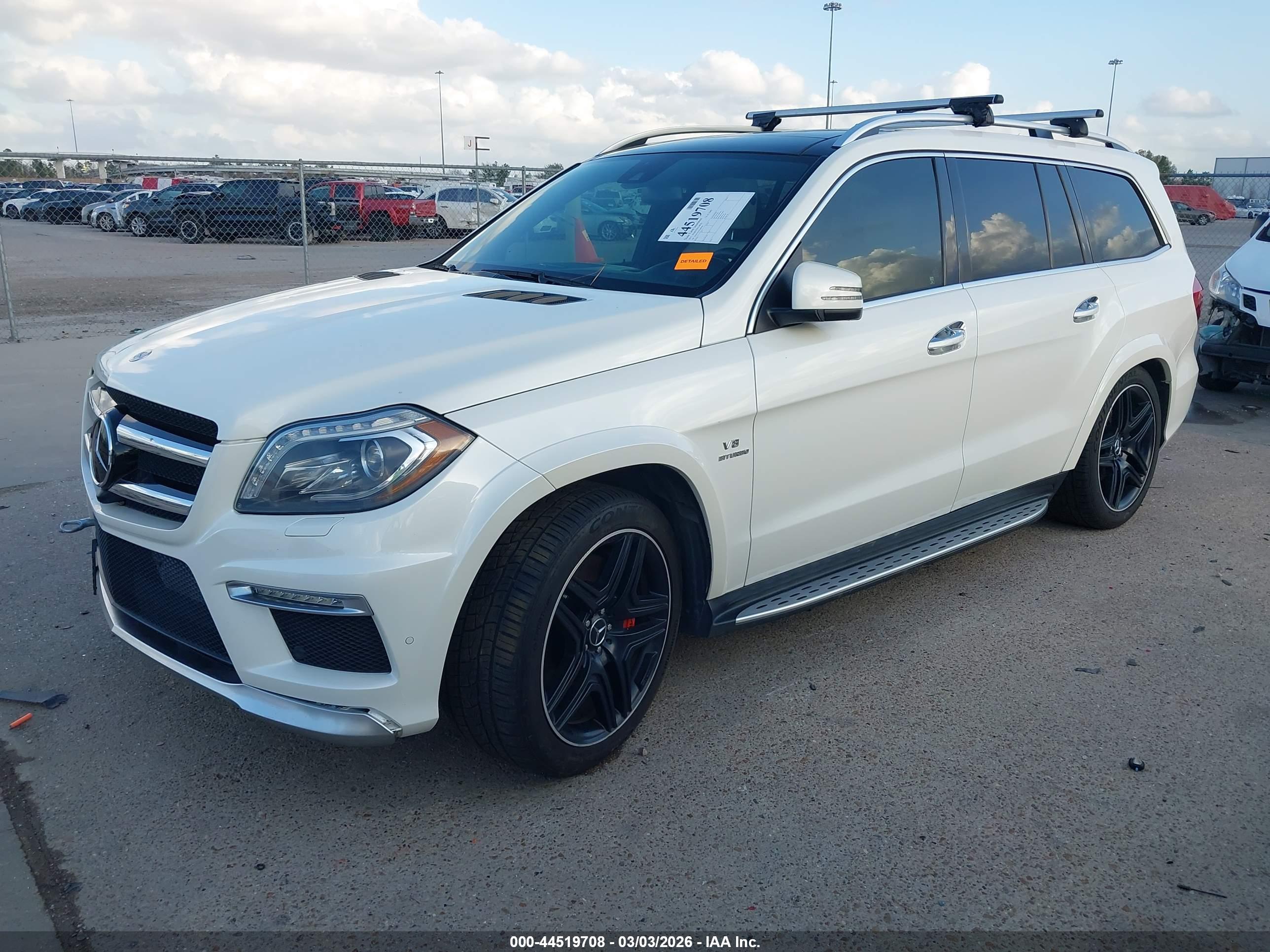 MERCEDES-BENZ GL image 2