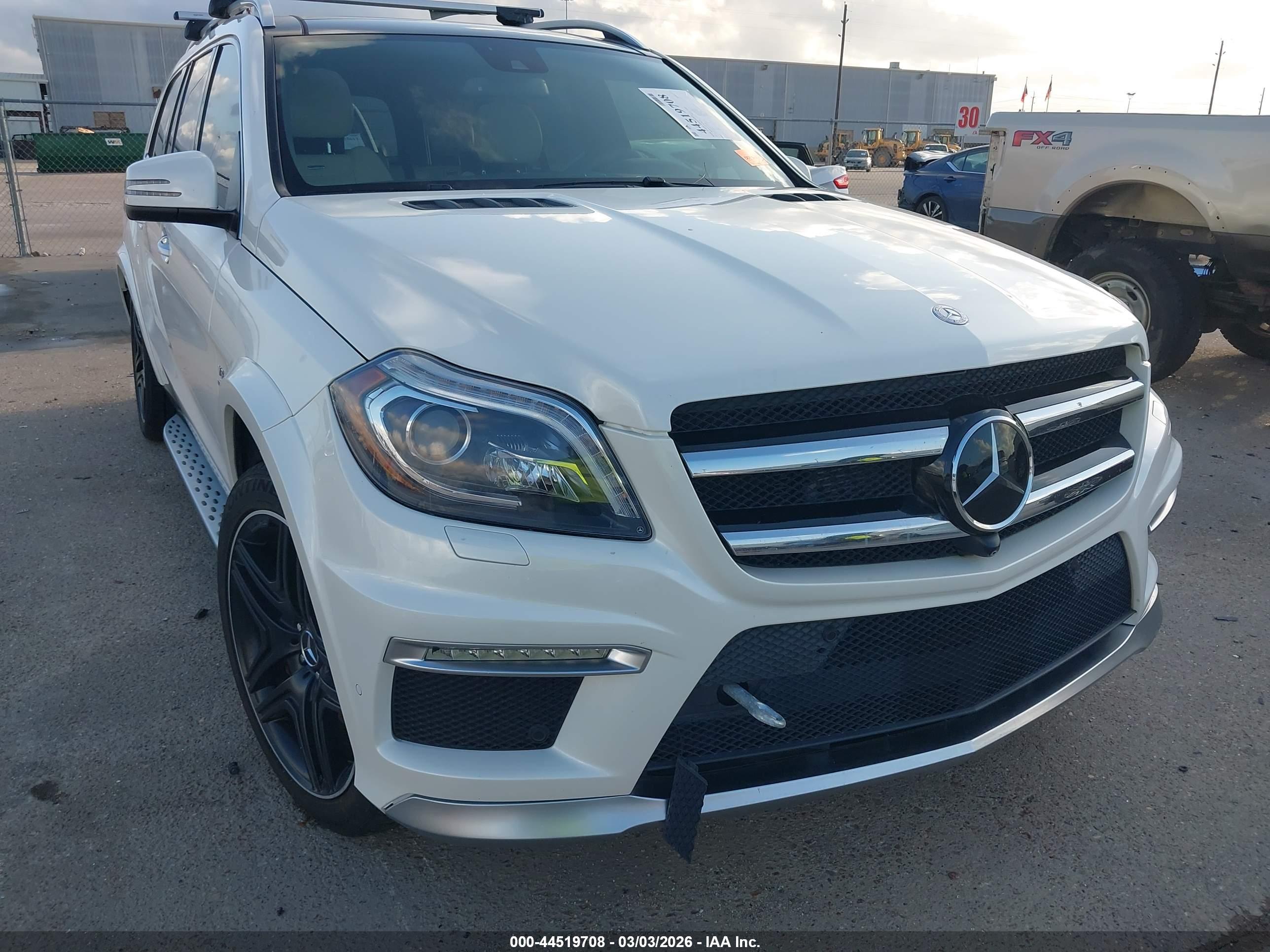 MERCEDES-BENZ GL image 6