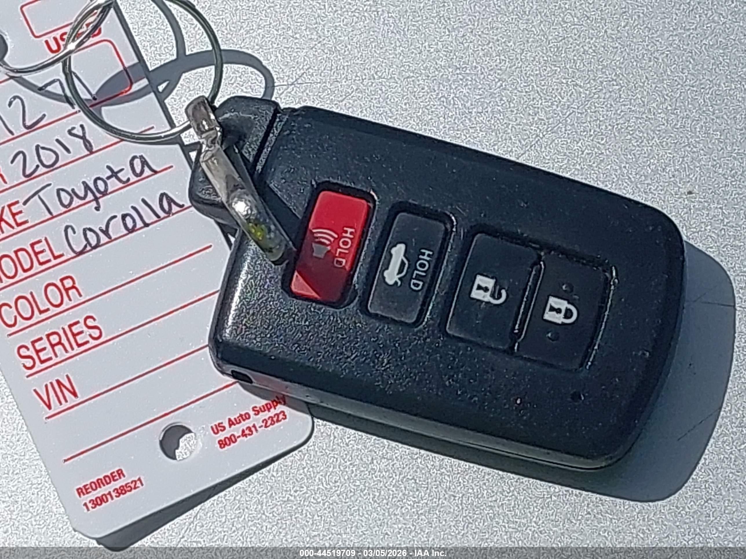 TOYOTA COROLLA image 11