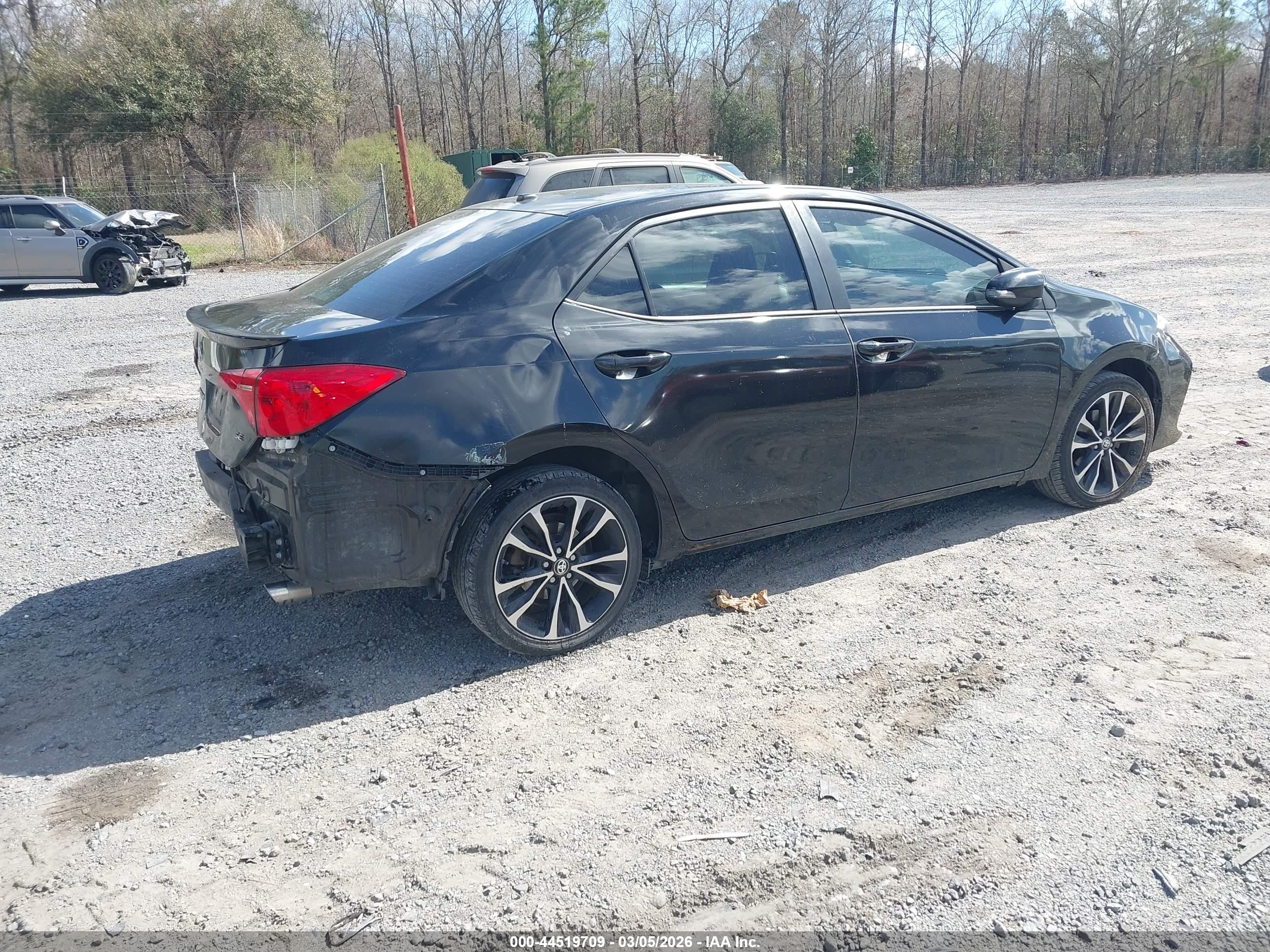 TOYOTA COROLLA image 4