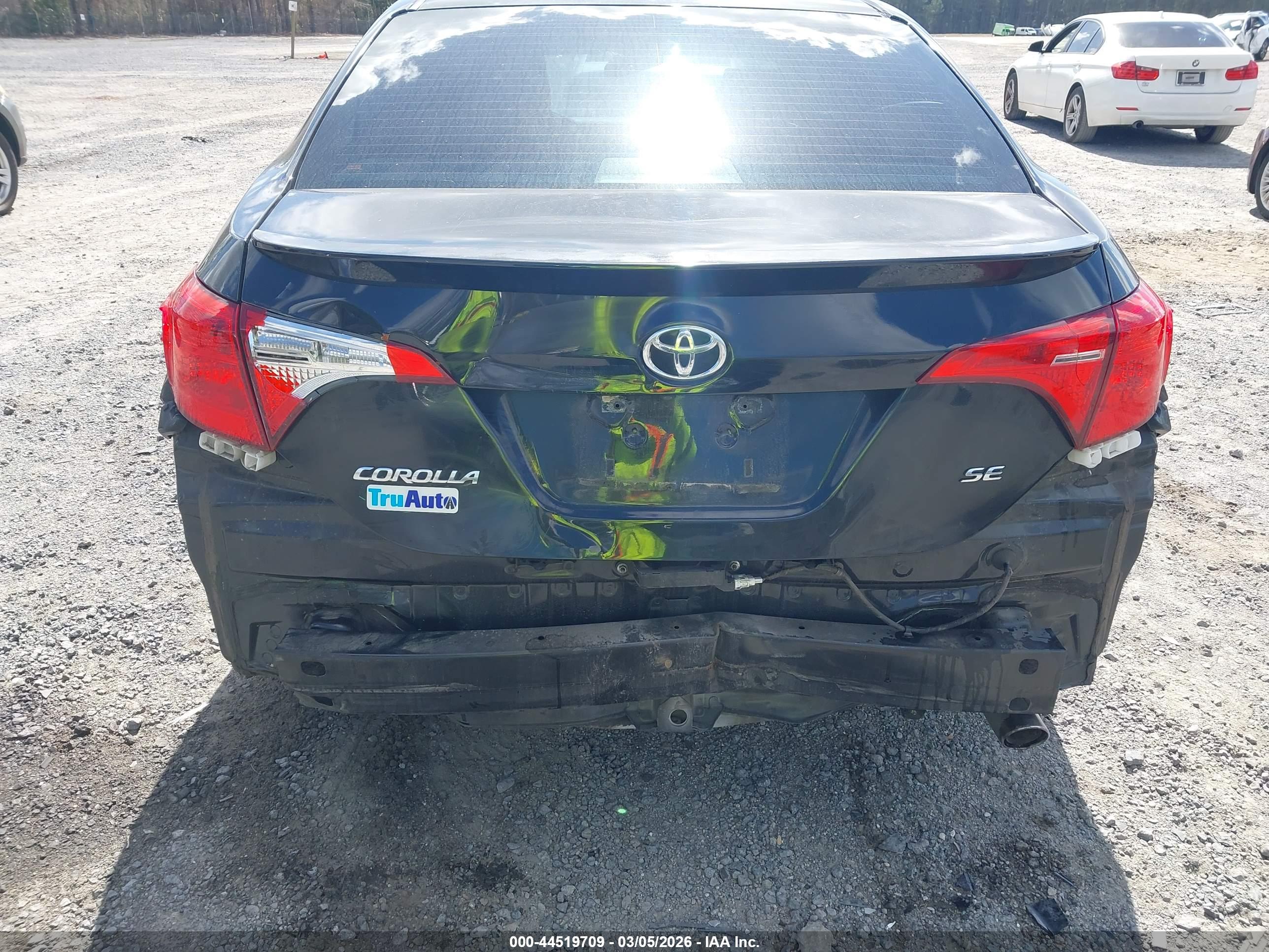 TOYOTA COROLLA image 6