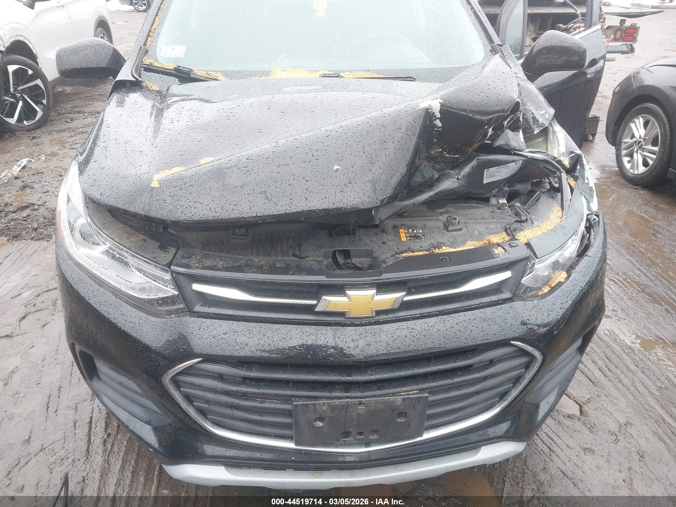 CHEVROLET TRAX image 6