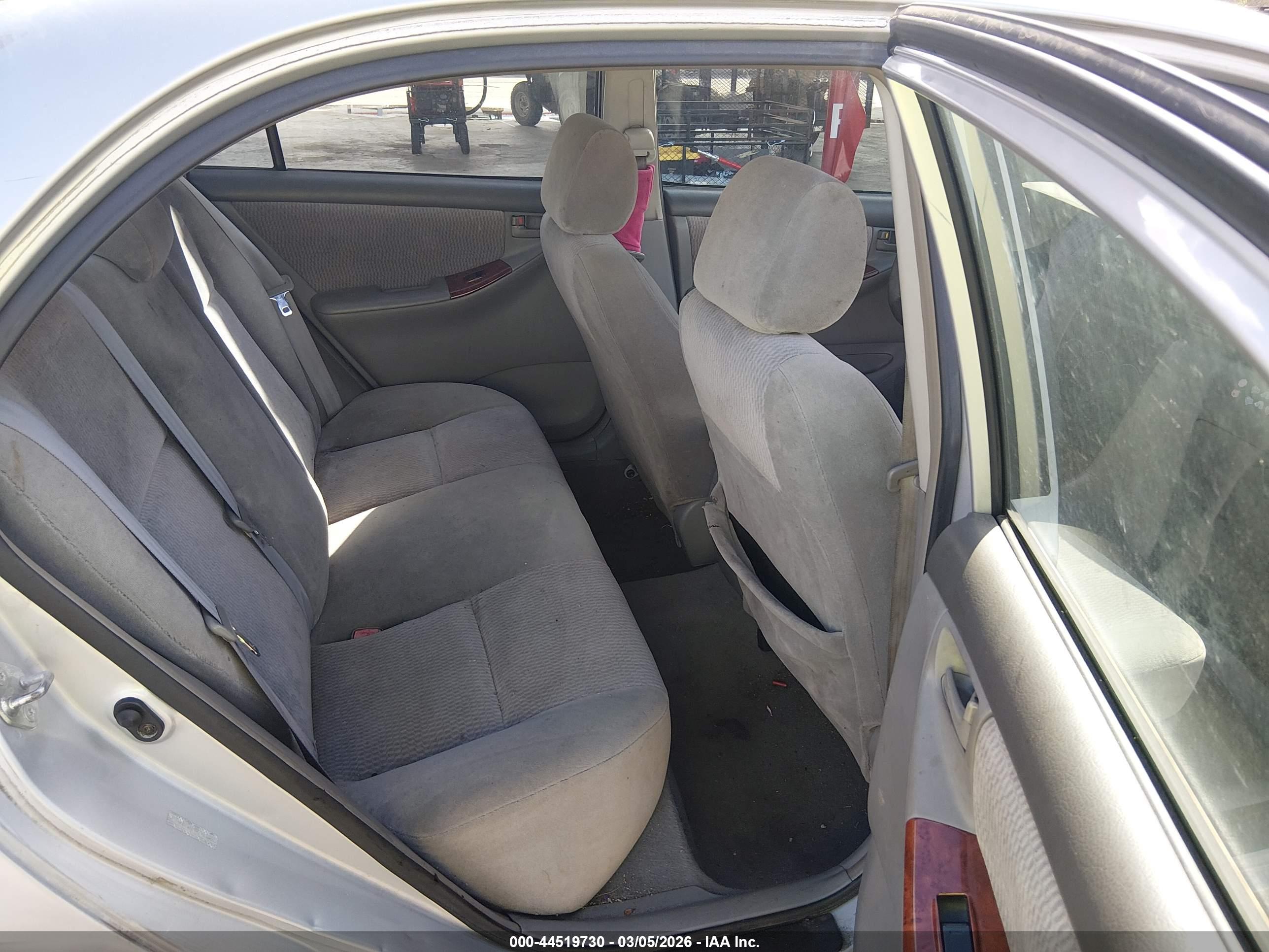 TOYOTA COROLLA image 8