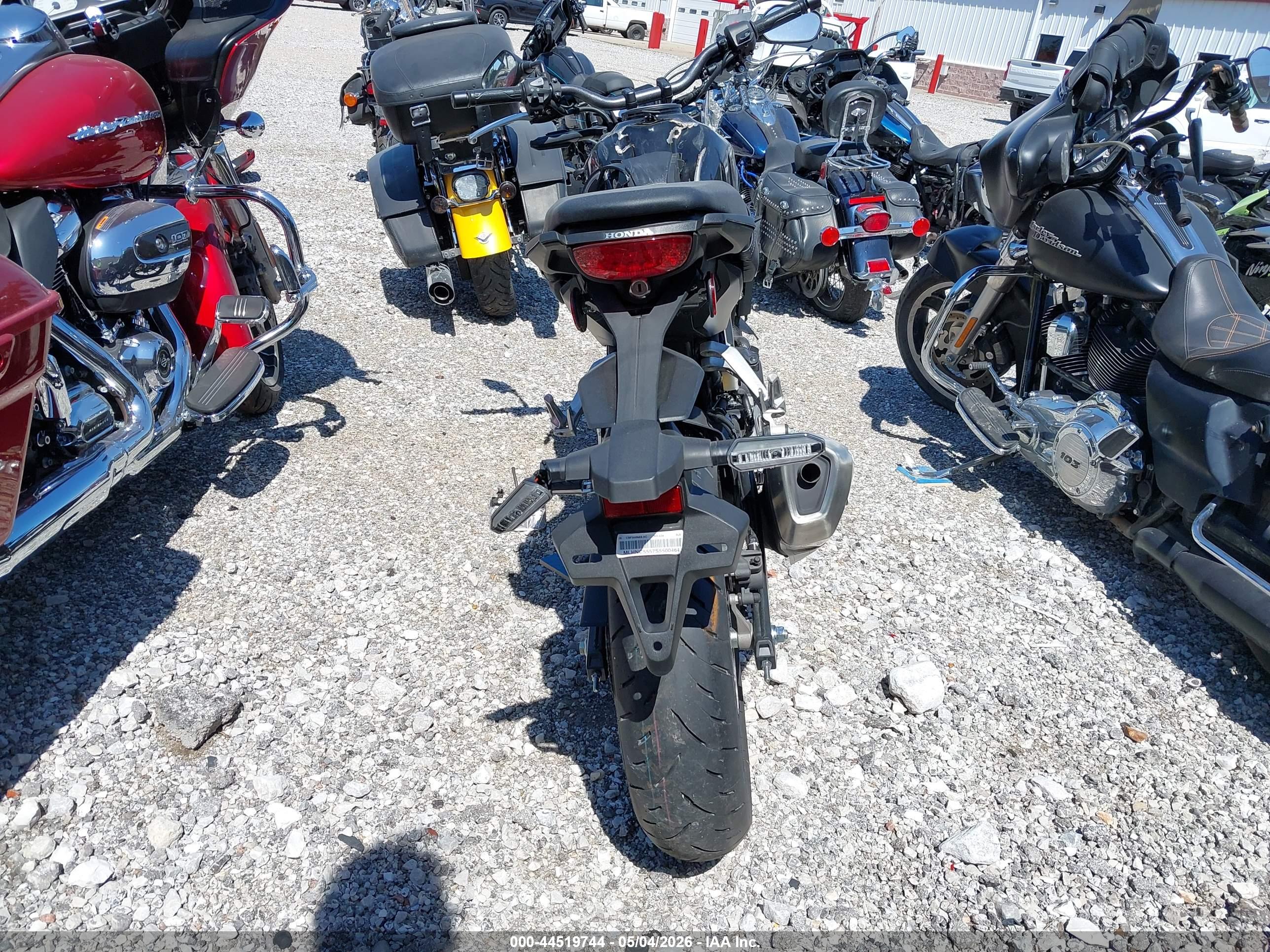 HONDA CBF300 image 6