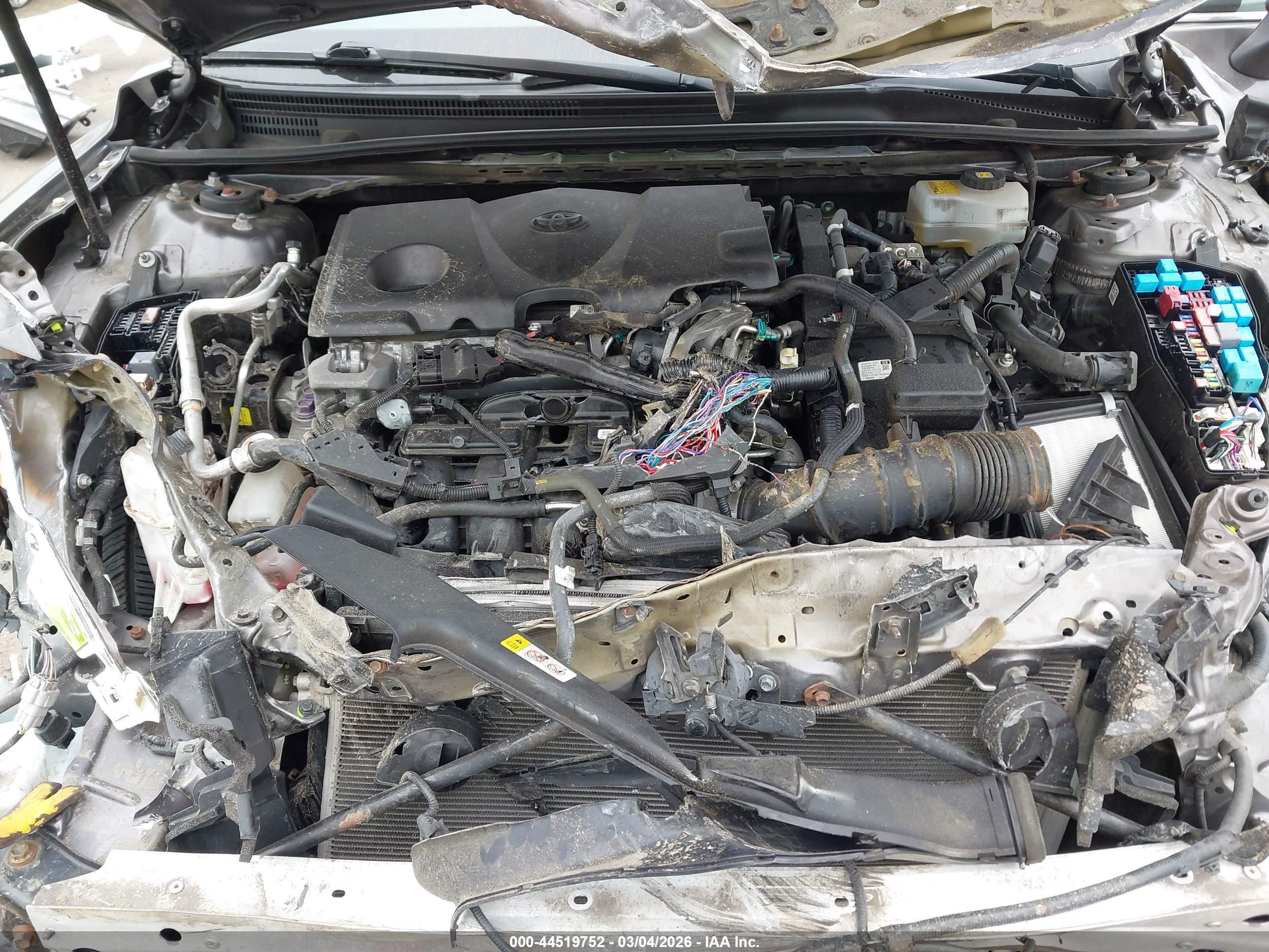 TOYOTA CAMRY image 10