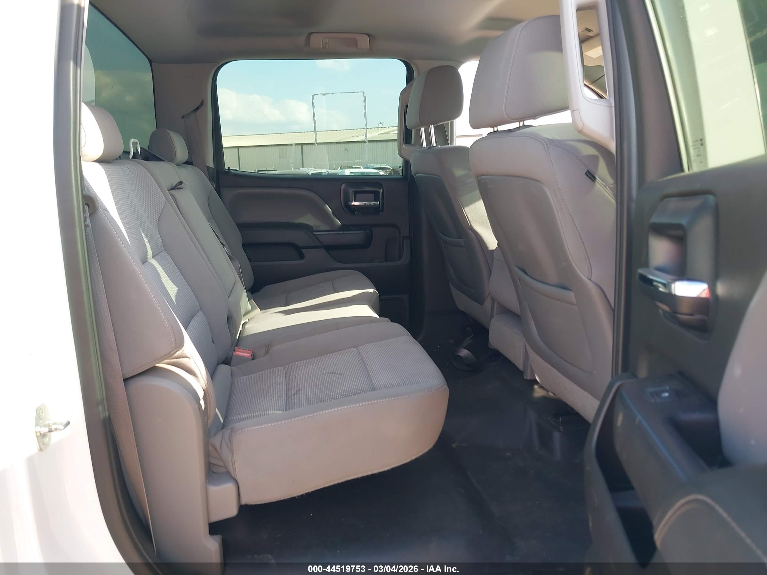 CHEVROLET SILVERADO image 8