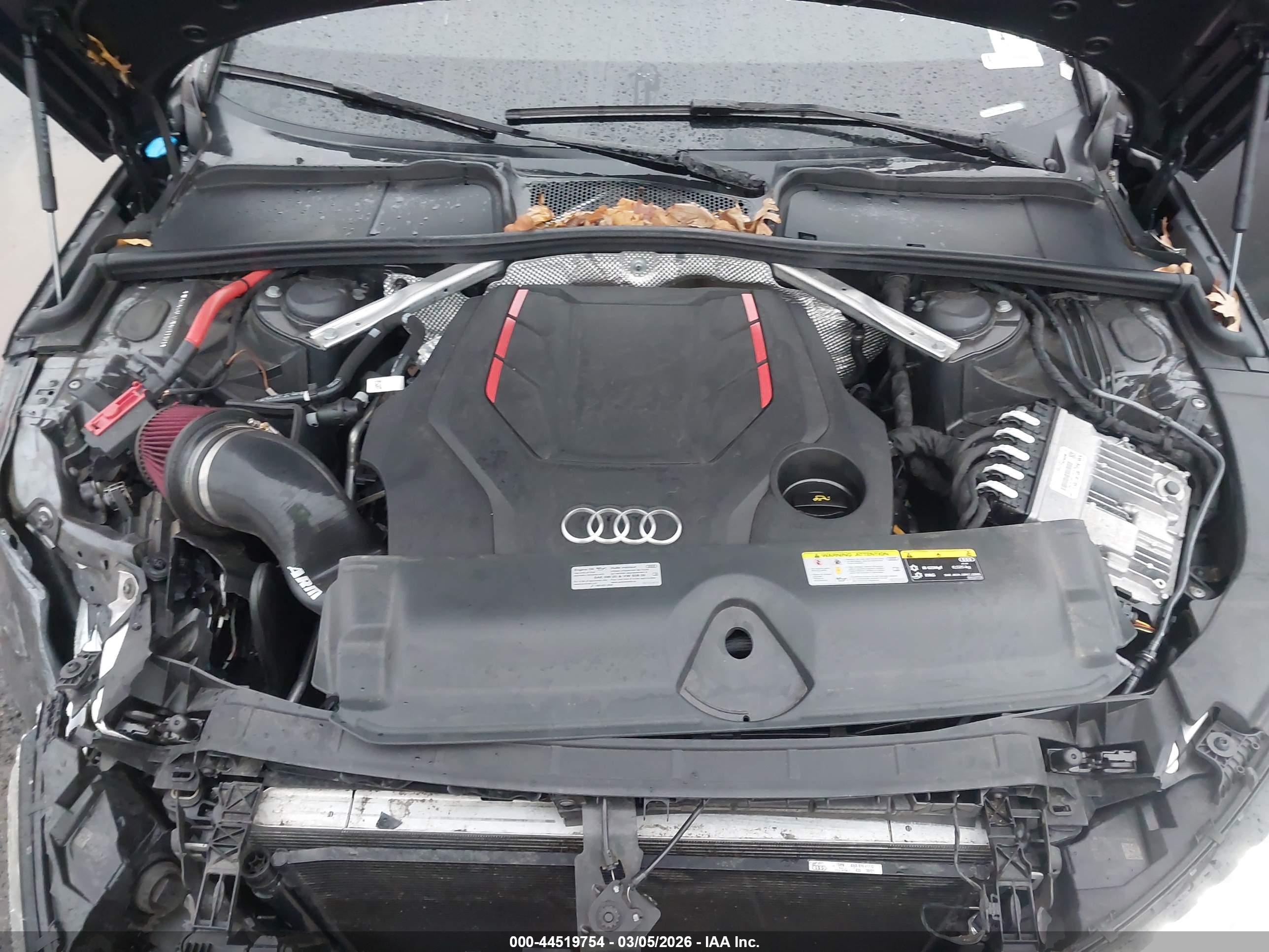 AUDI S4 image 10