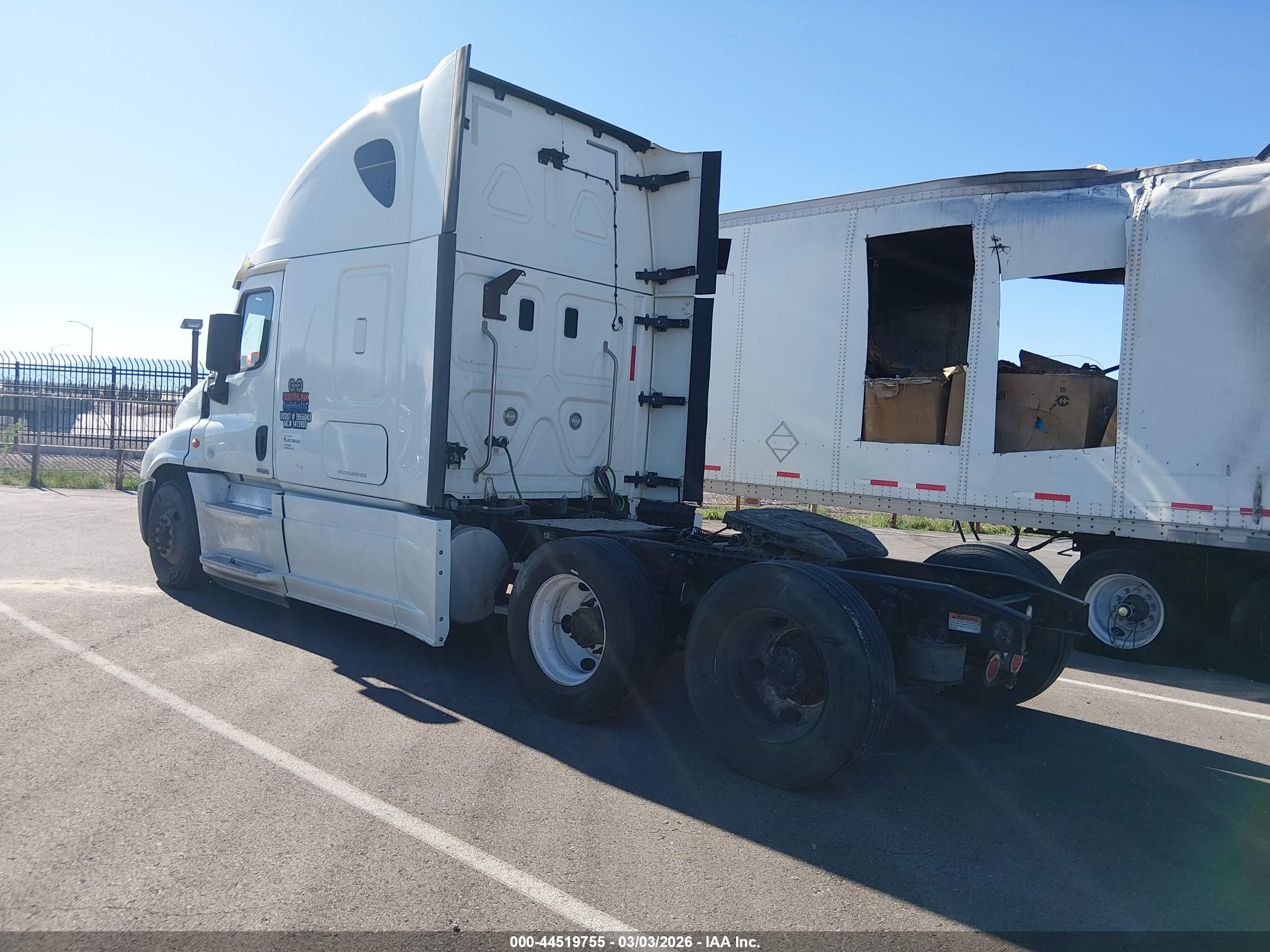 FREIGHTLINER CASCADIA image 3