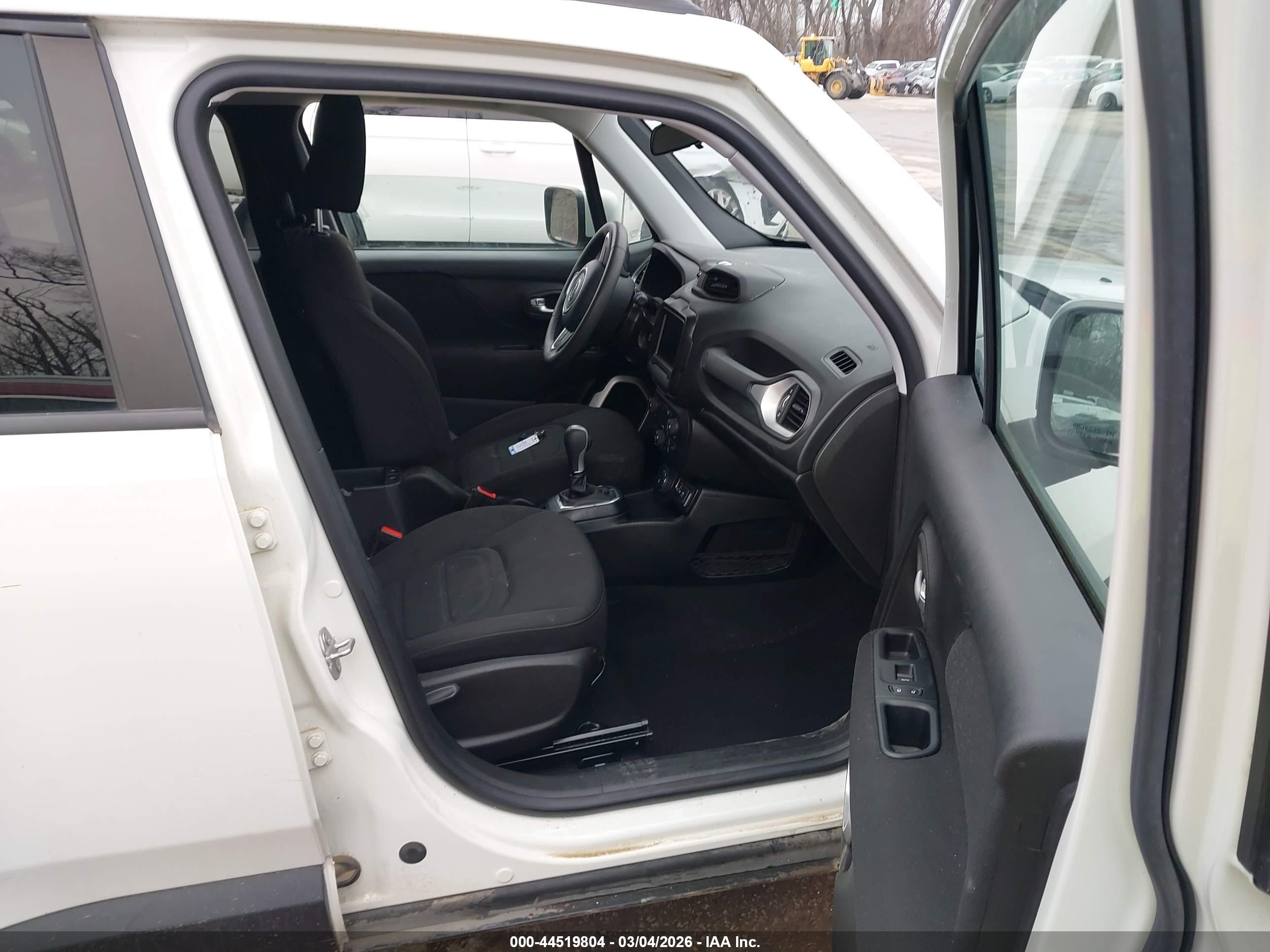 JEEP RENEGADE image 5