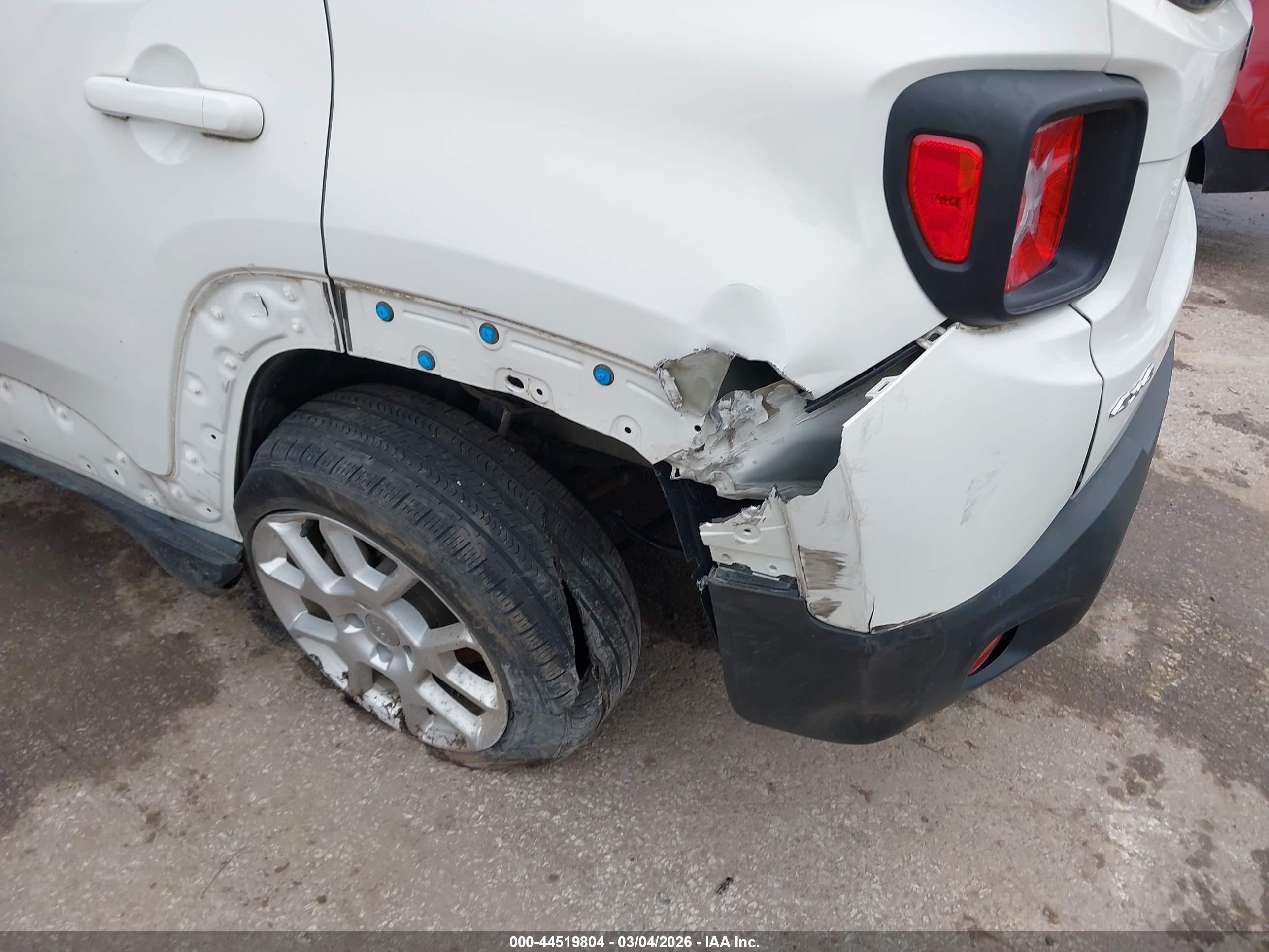 JEEP RENEGADE image 6