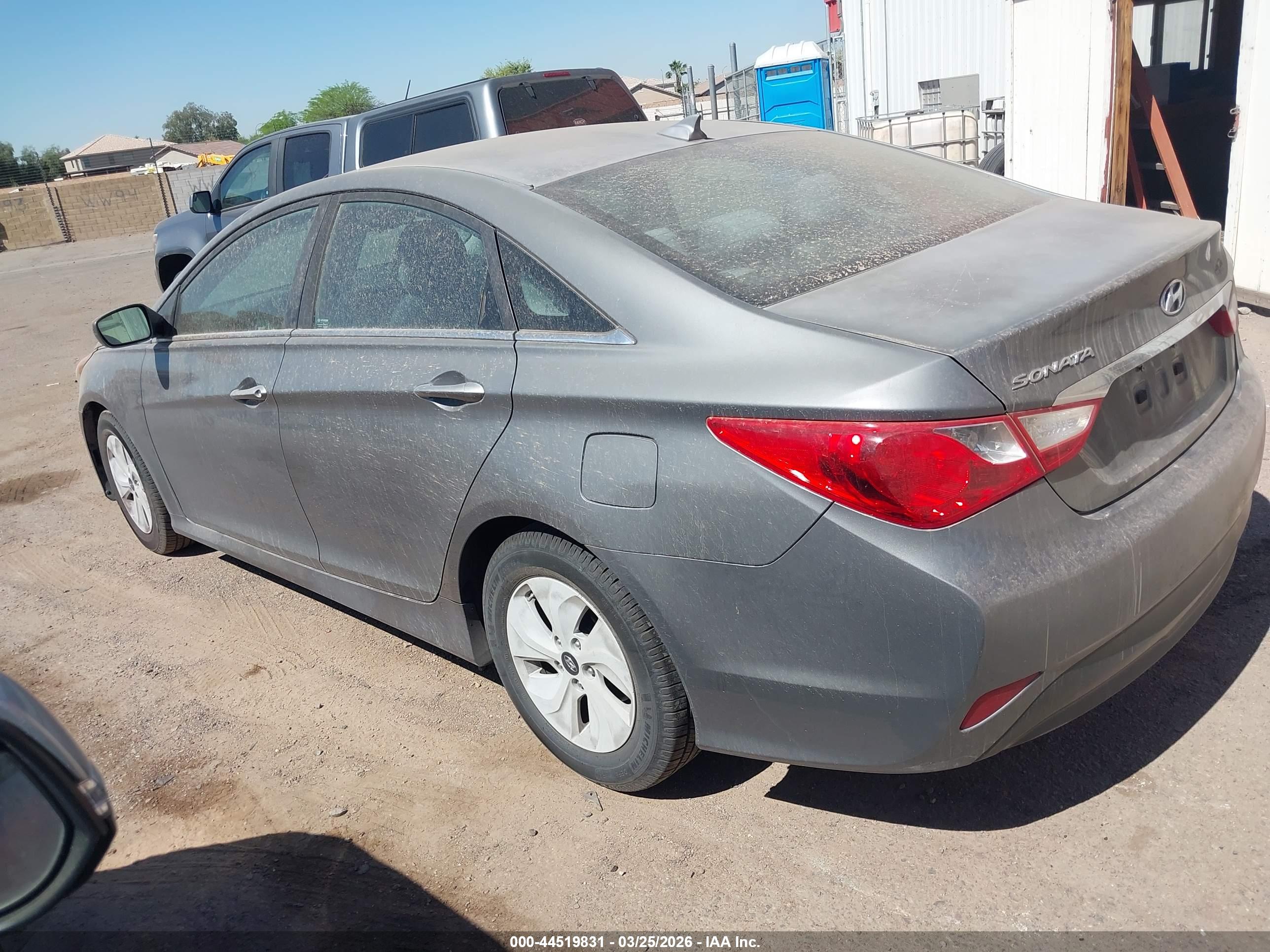 HYUNDAI SONATA image 3