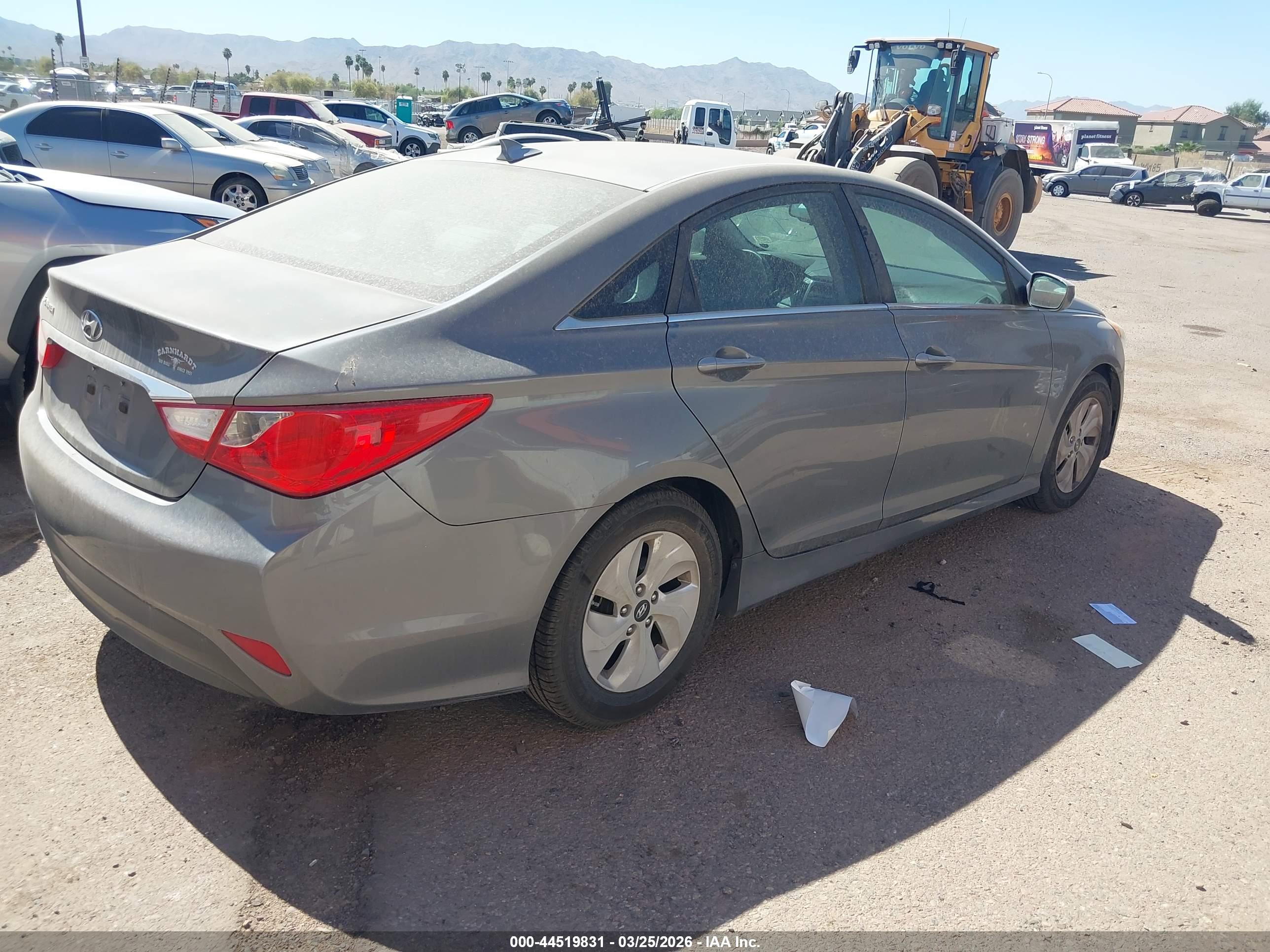 HYUNDAI SONATA image 4