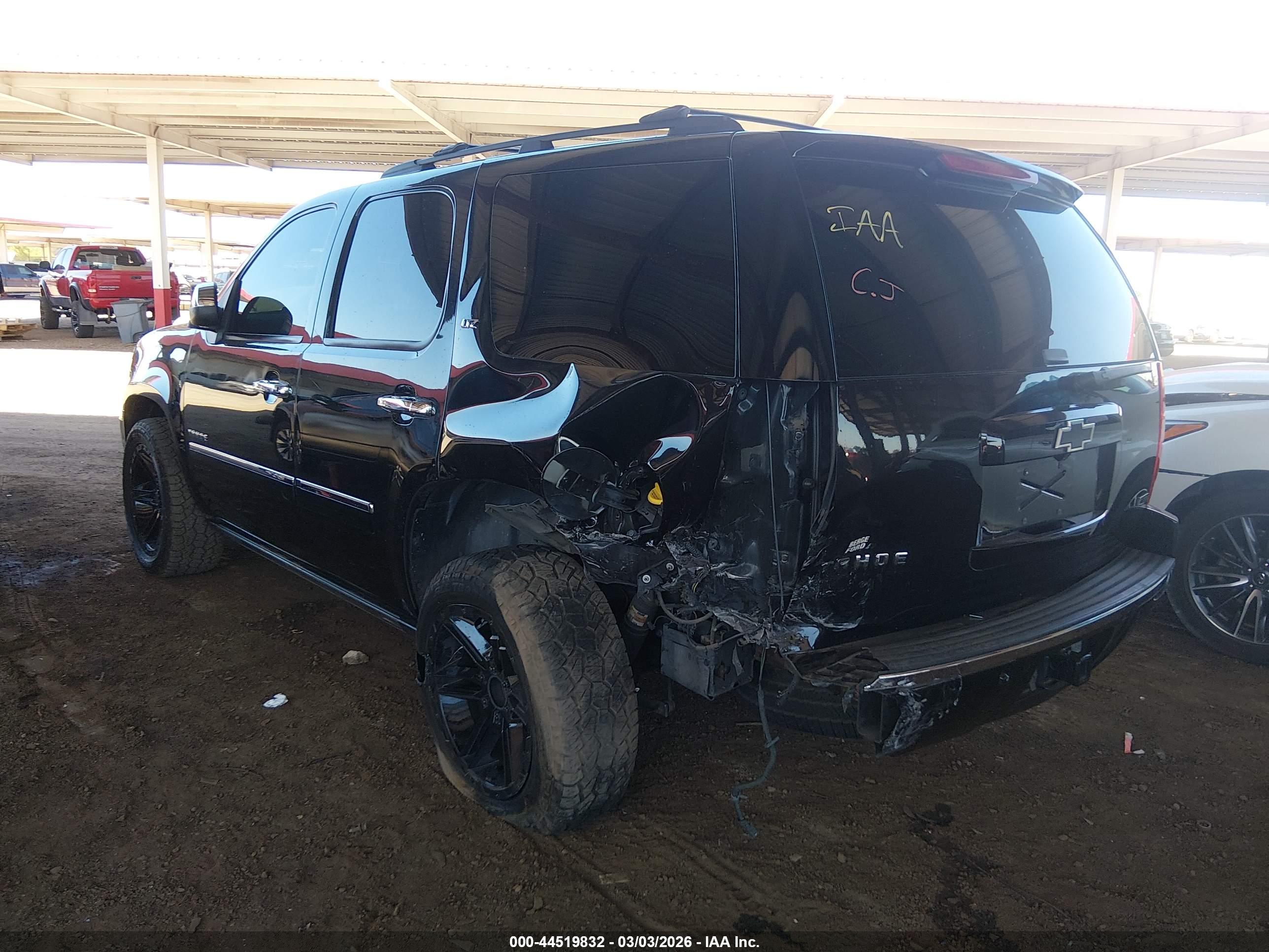 CHEVROLET TAHOE image 6