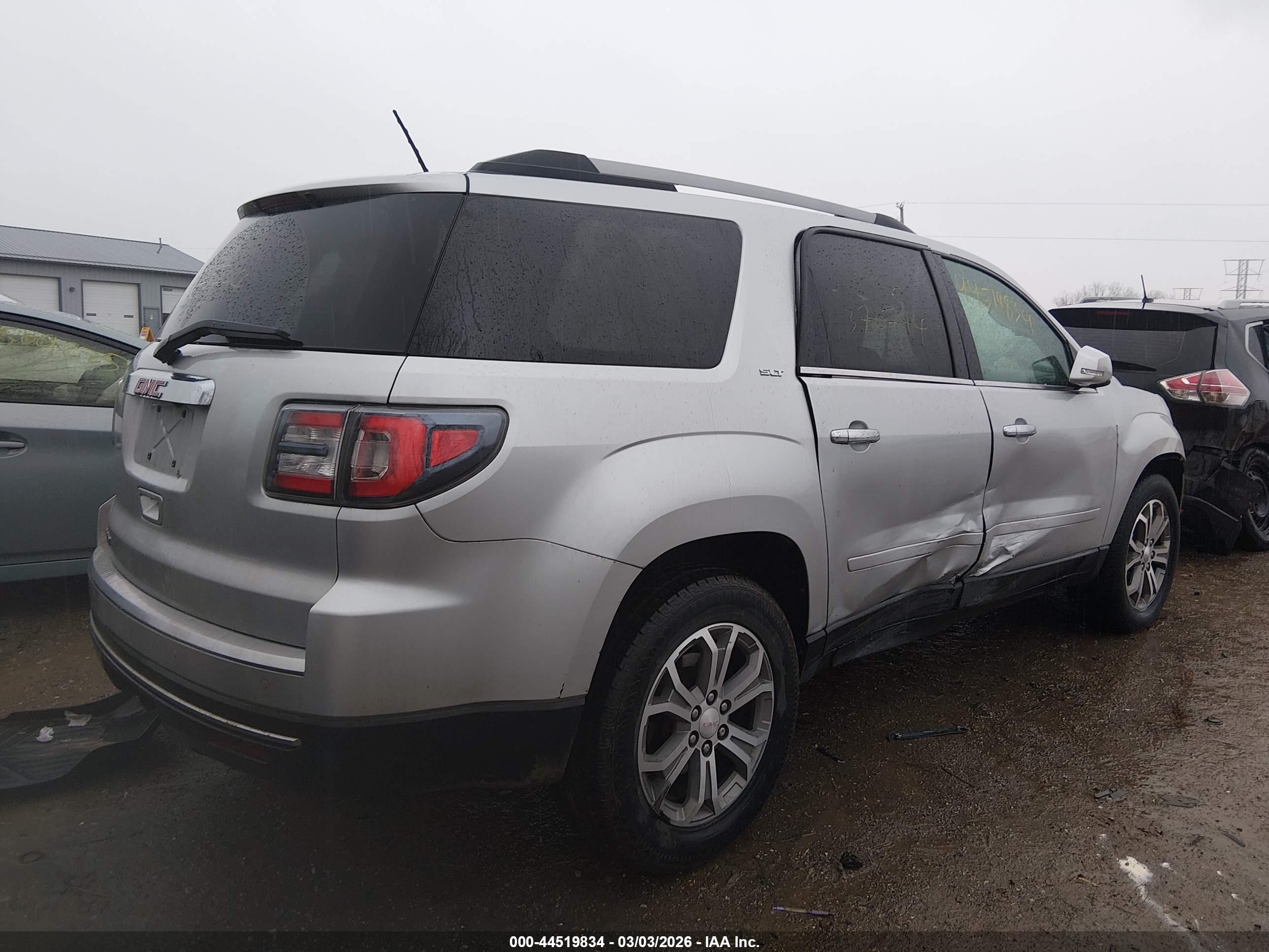 GMC ACADIA image 4