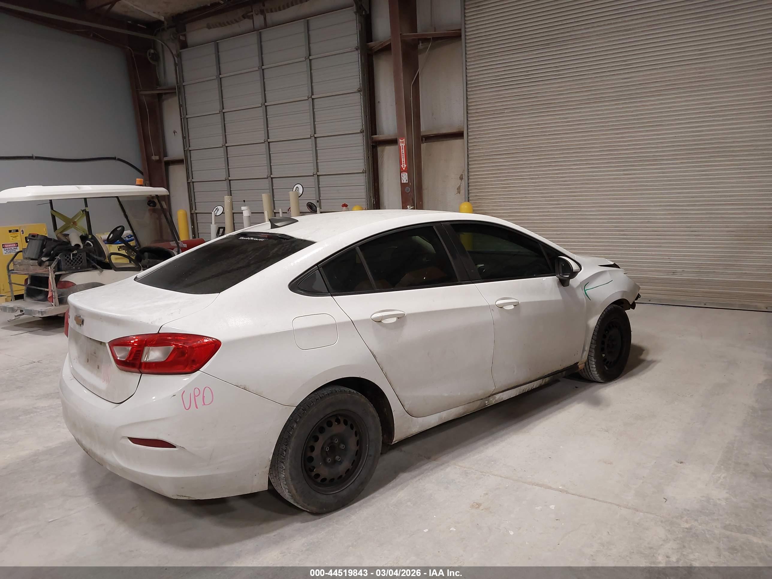 CHEVROLET CRUZE image 4