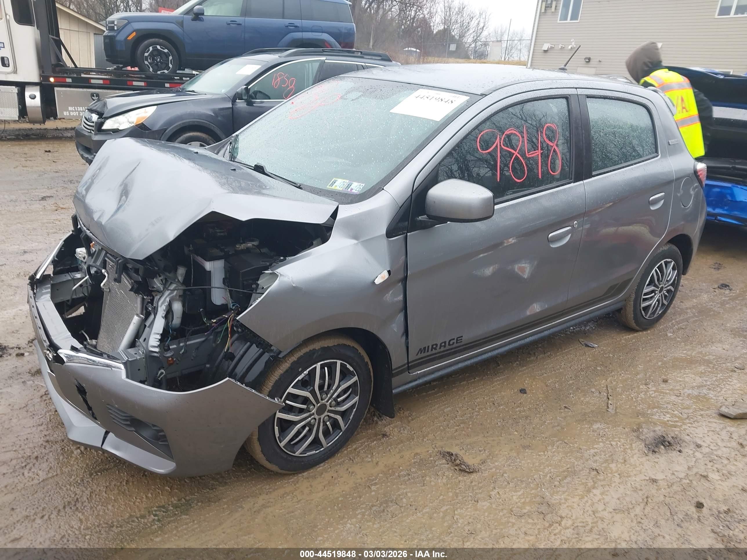 MITSUBISHI MIRAGE image 2