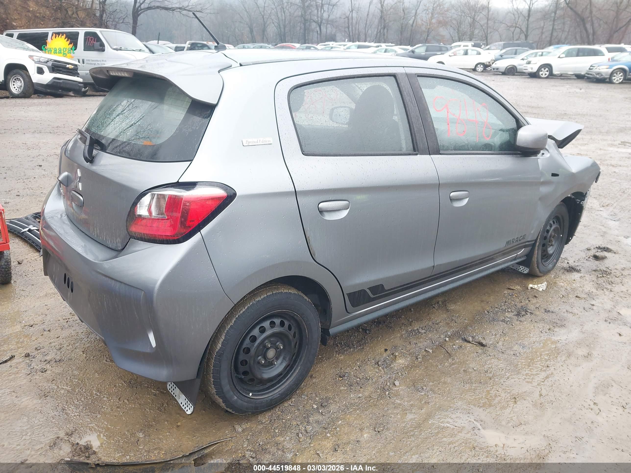 MITSUBISHI MIRAGE image 4