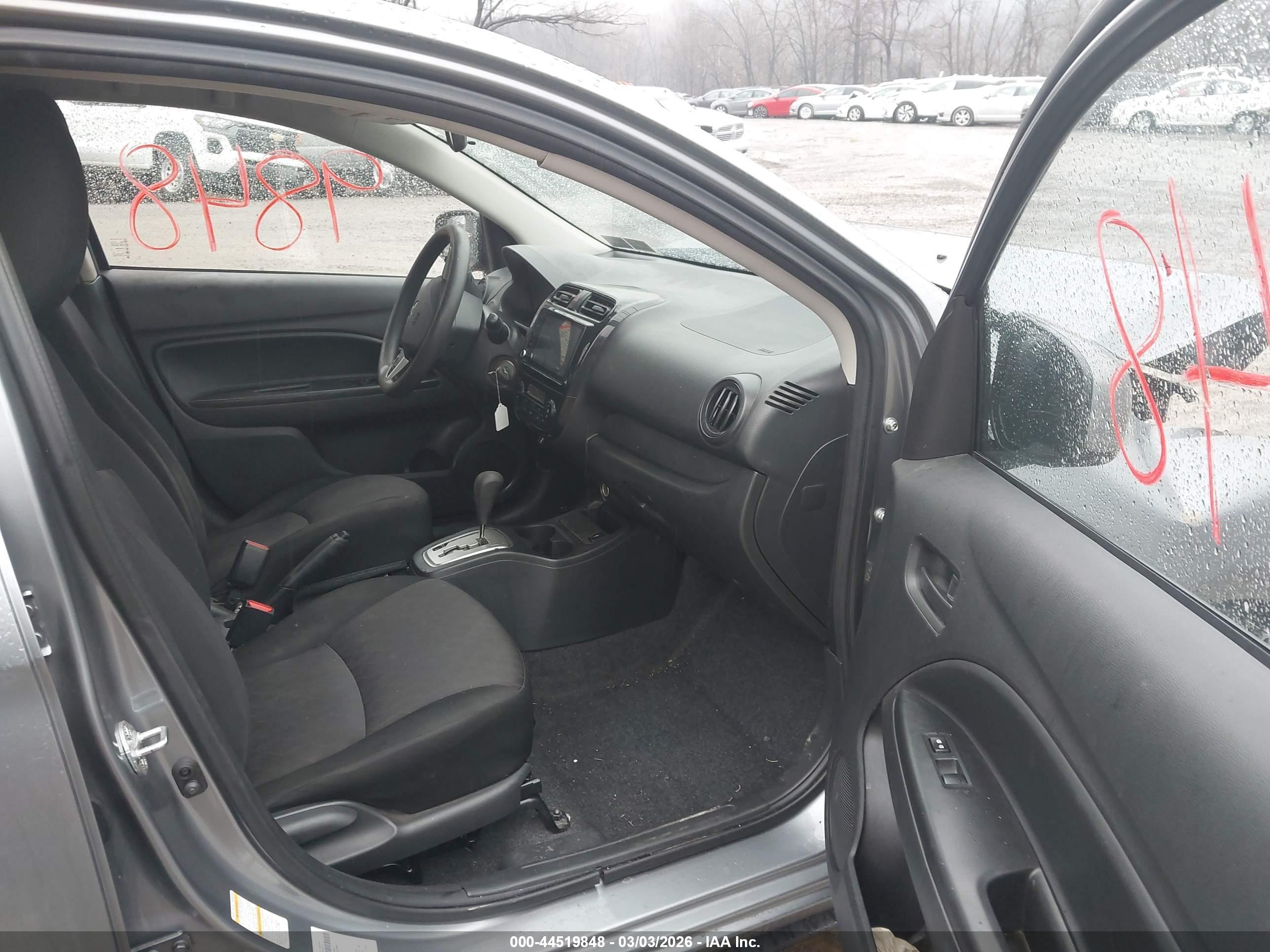 MITSUBISHI MIRAGE image 5